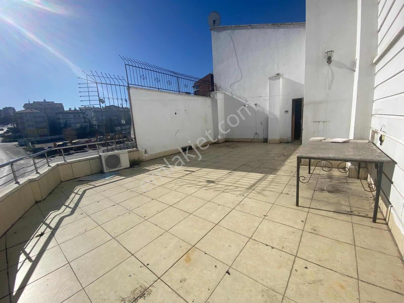 Çankaya Birlikte 240 M2+60 M2 Teraslı 5+1 Dubleks Daire - Görsel 23