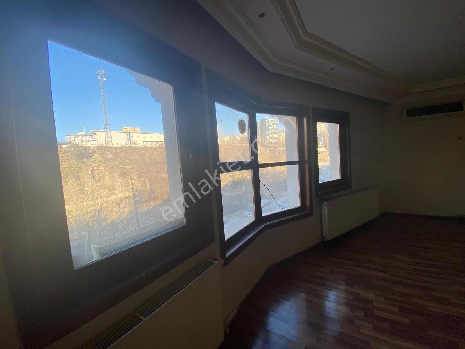 Çankaya Birlikte 240 M2+60 M2 Teraslı 5+1 Dubleks Daire - Görsel 18