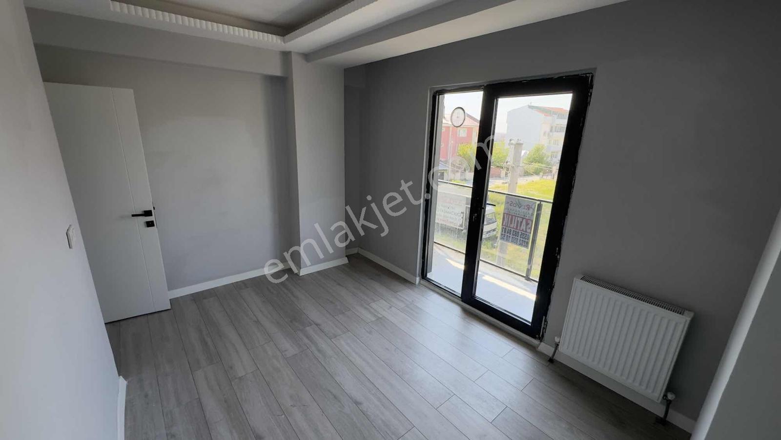 Acill Satılık !!zaferde Villa Bölgesinde 1+1 Daire - Görsel 11