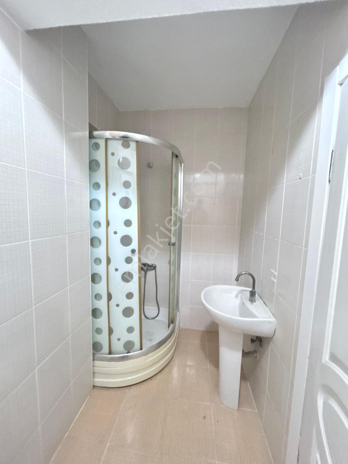 Reşadiye Mah Askent Caddesinde 3+1 Kapalı Otoparklı Daire - Görsel 19