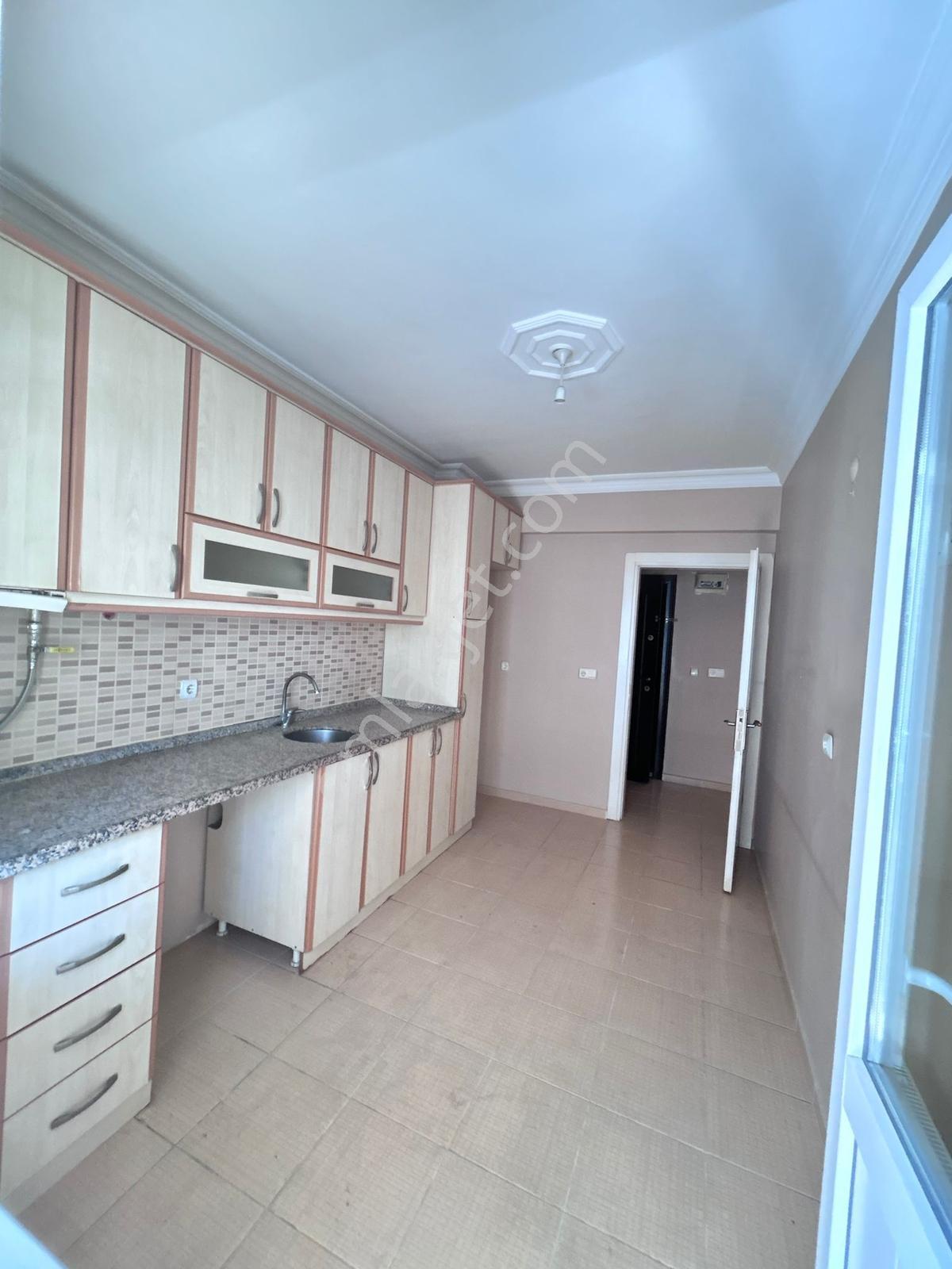 Reşadiye Mah Askent Caddesinde 3+1 Kapalı Otoparklı Daire - Görsel 10