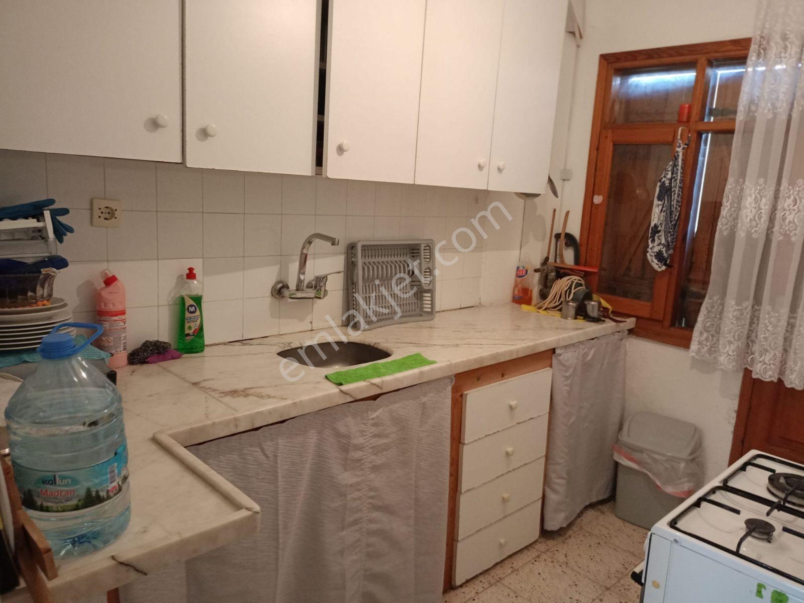 Cumhuriyet Mahallesinde İkiz Nizam Satılık Villa