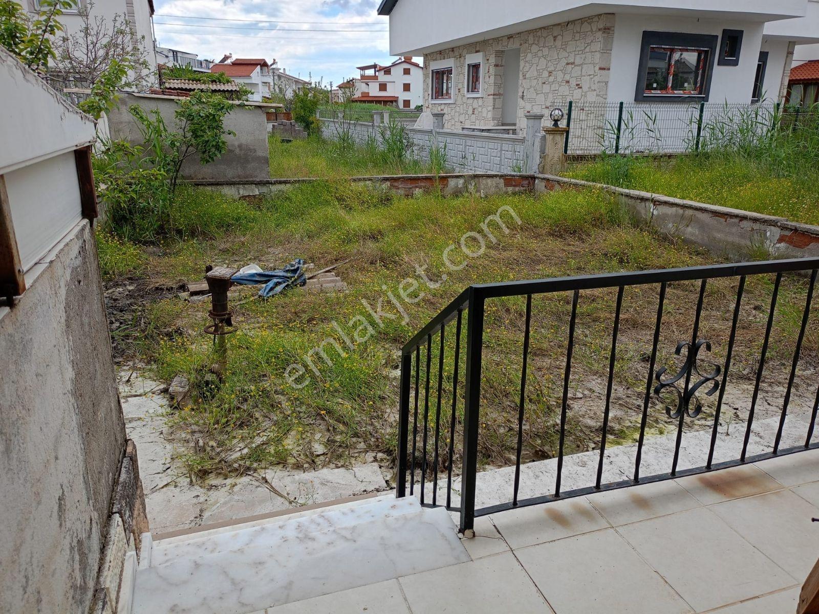 Cumhuriyet Mahallesinde İkiz Nizam Satılık Villa - Görsel 22