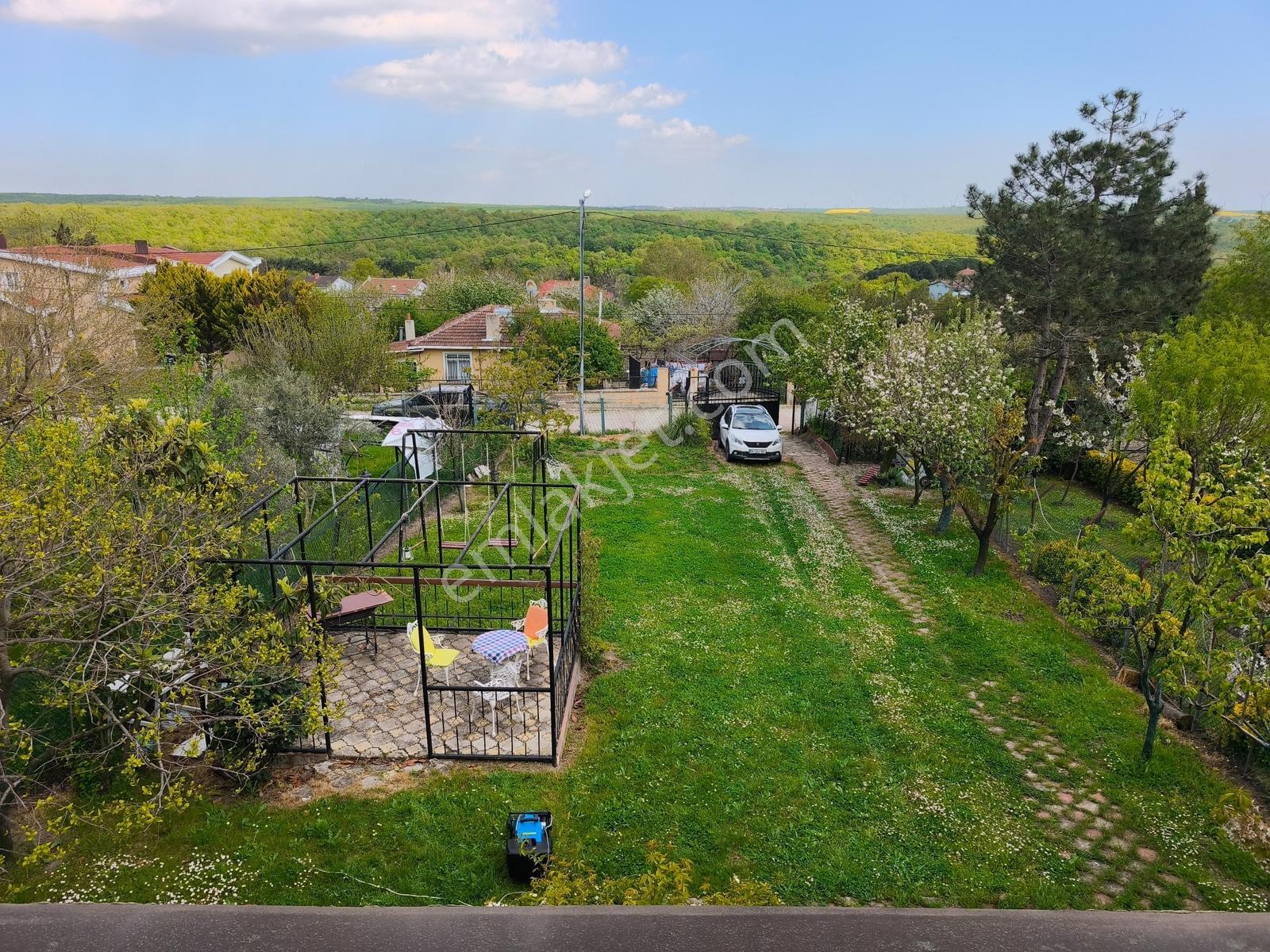 Silivri Büyüksinekli'de 650m² İçinde Bakımlı Tripleks Villa - Görsel 11