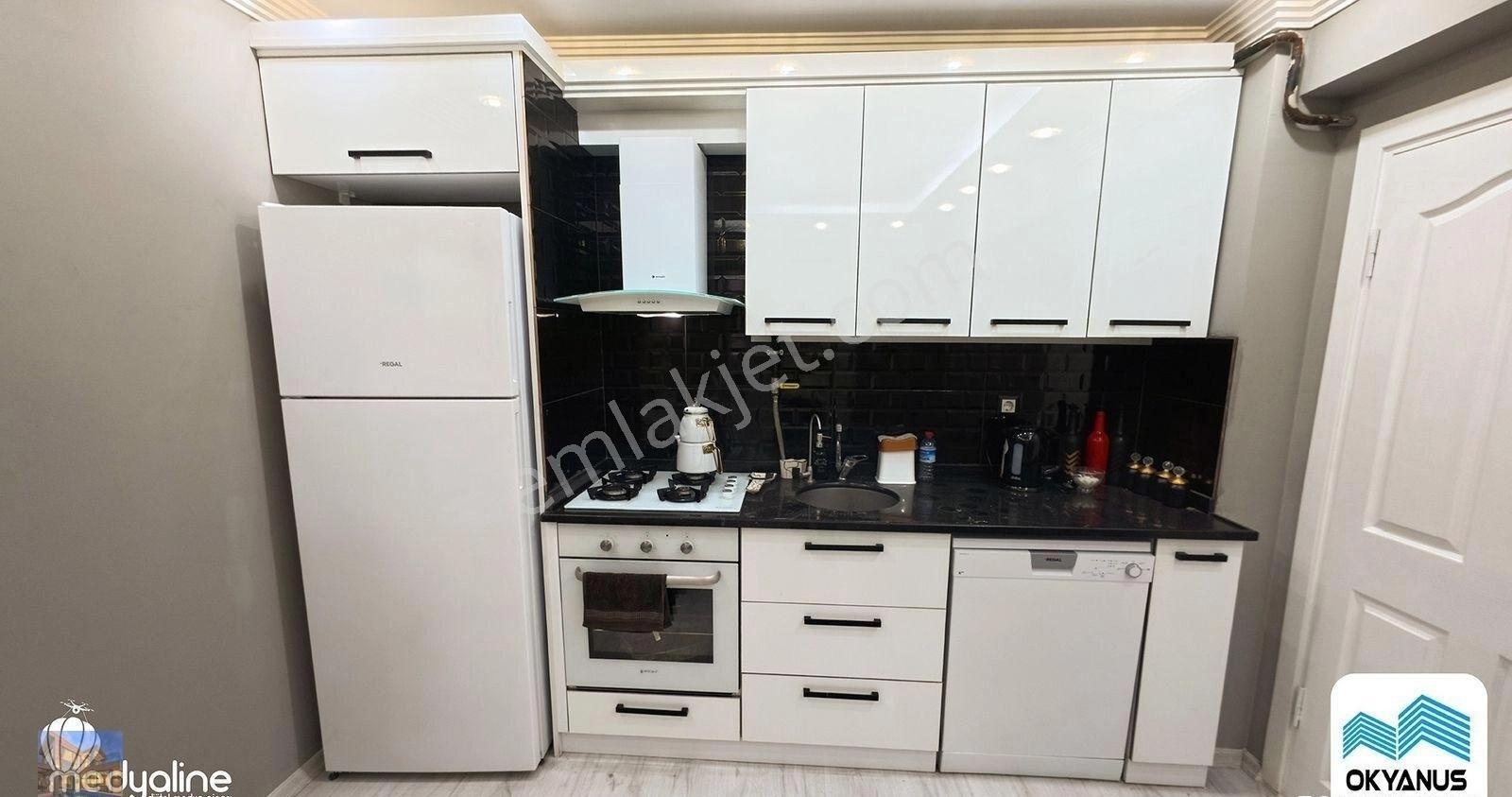 Karasu'da Özel Tasarım Sıfır Eşyalı Havuzlu Lüks Daire - Görsel 22