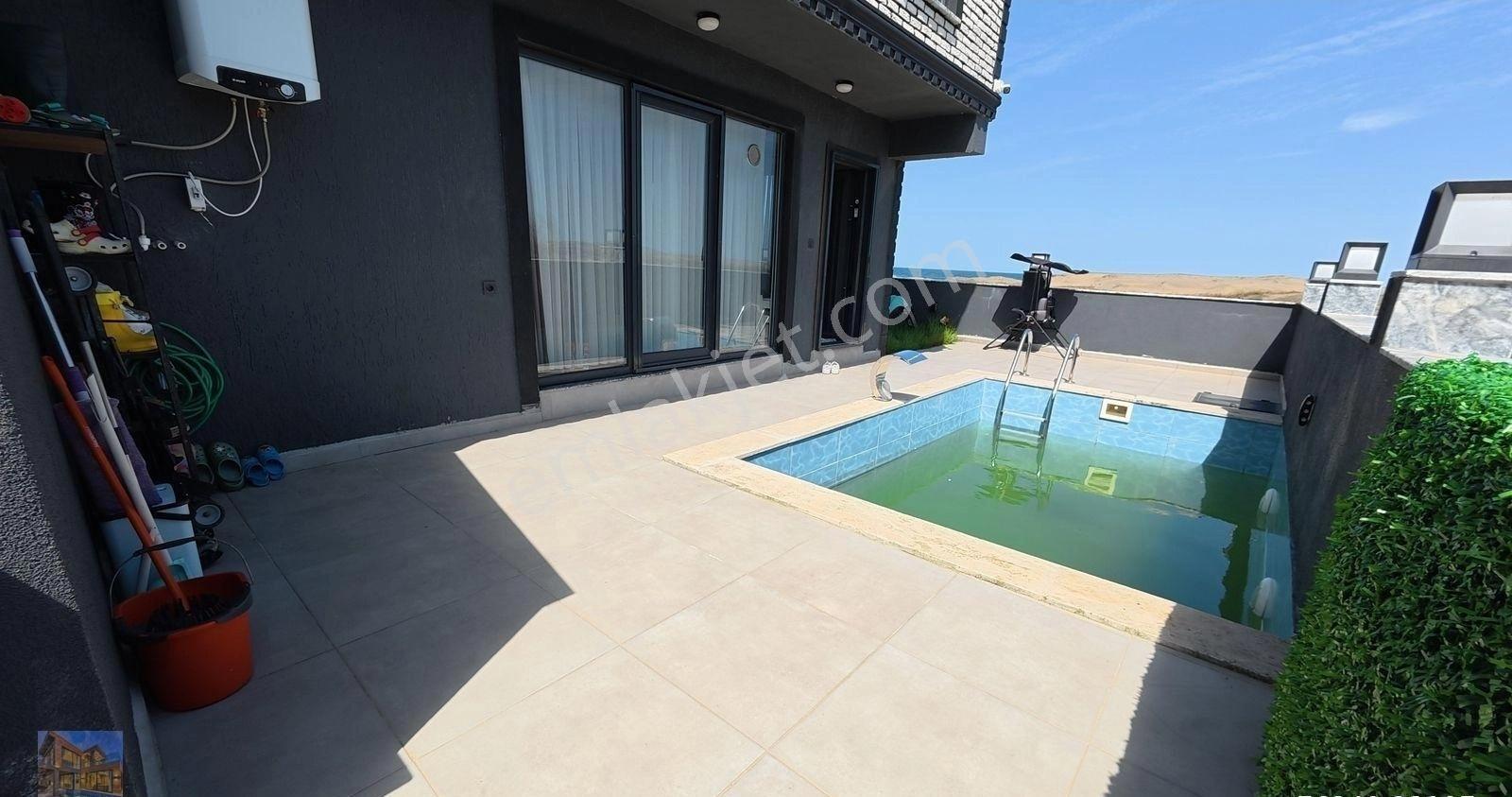 Denize Manzaralı Havuzlu Bol Pazarlıklı Geniş Bahçeli Villa - Görsel 35