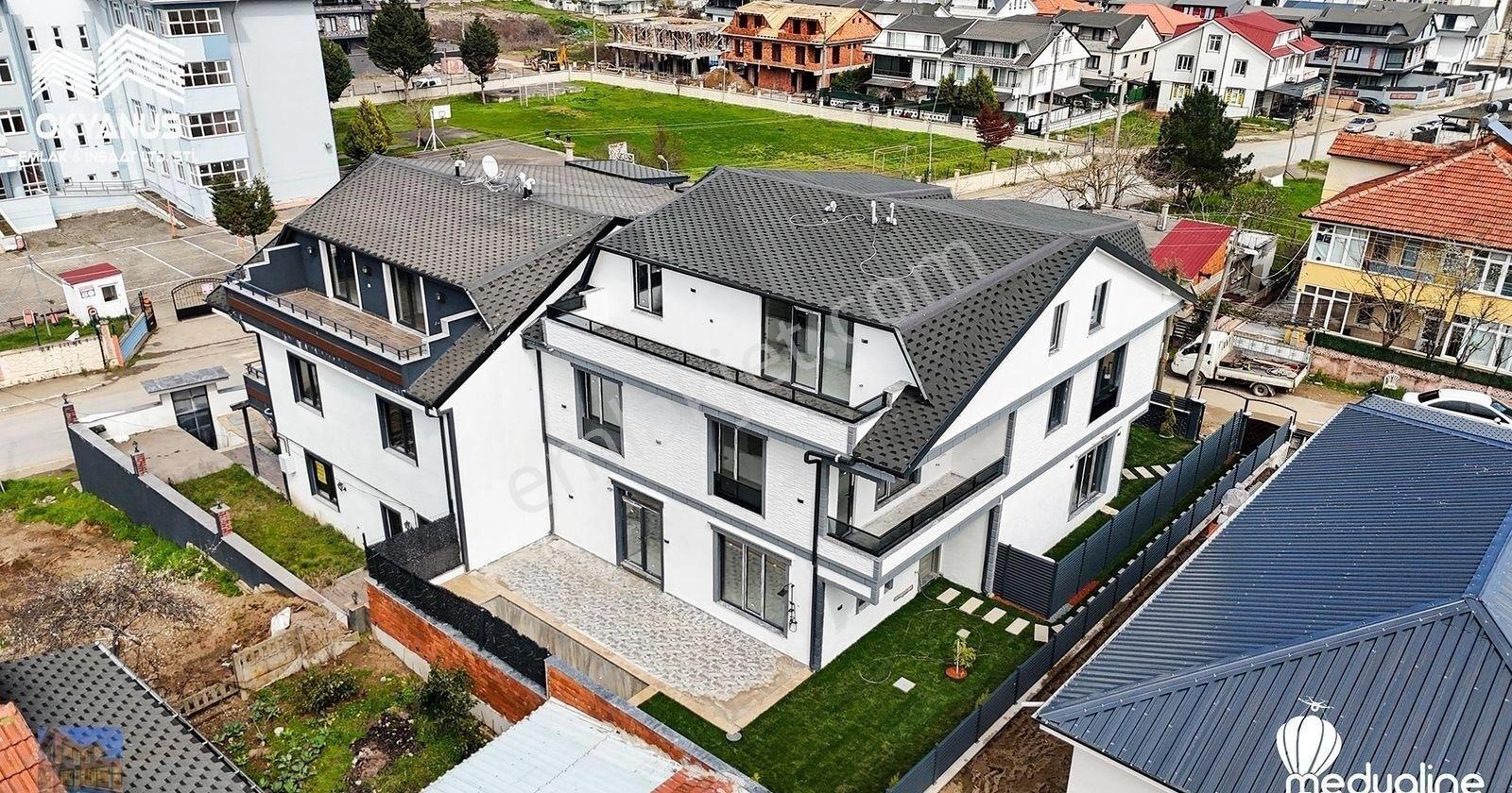 Kocaali Yalı'da Satılık Özel Havuzlu 4+1 Lüks Villa
