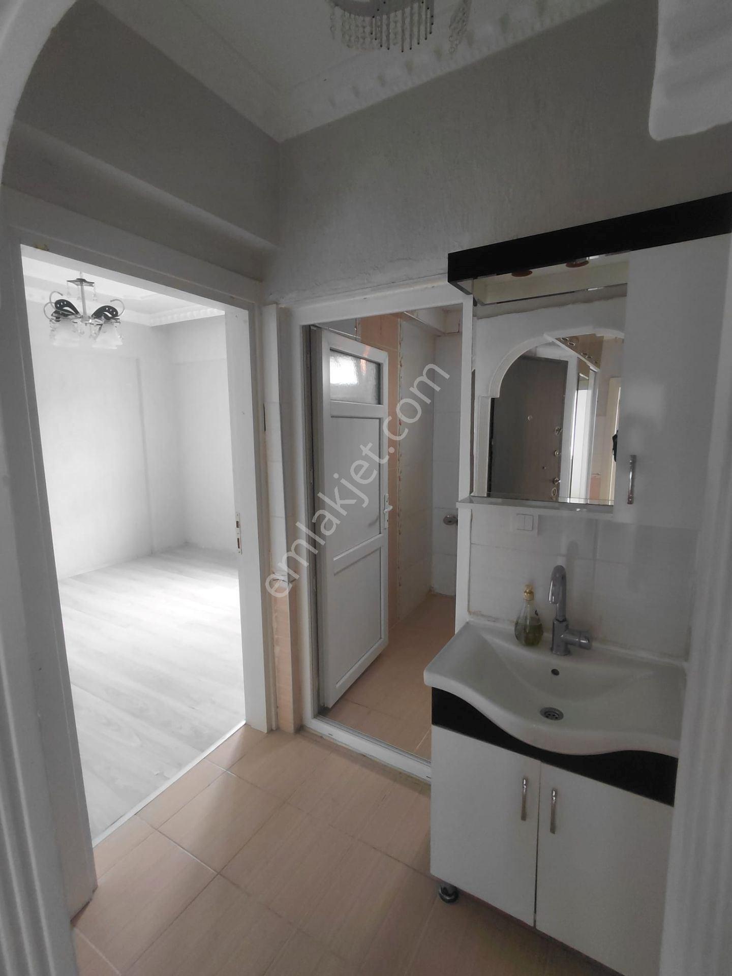 Isparta Merkez Zafer Mahallesinde Kiralık Bakımlı Daire - Görsel 14