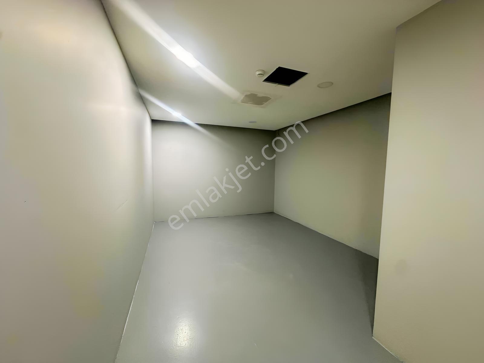 Akçaburgaz'da Kiralık Fabrika Katı - Görsel 15