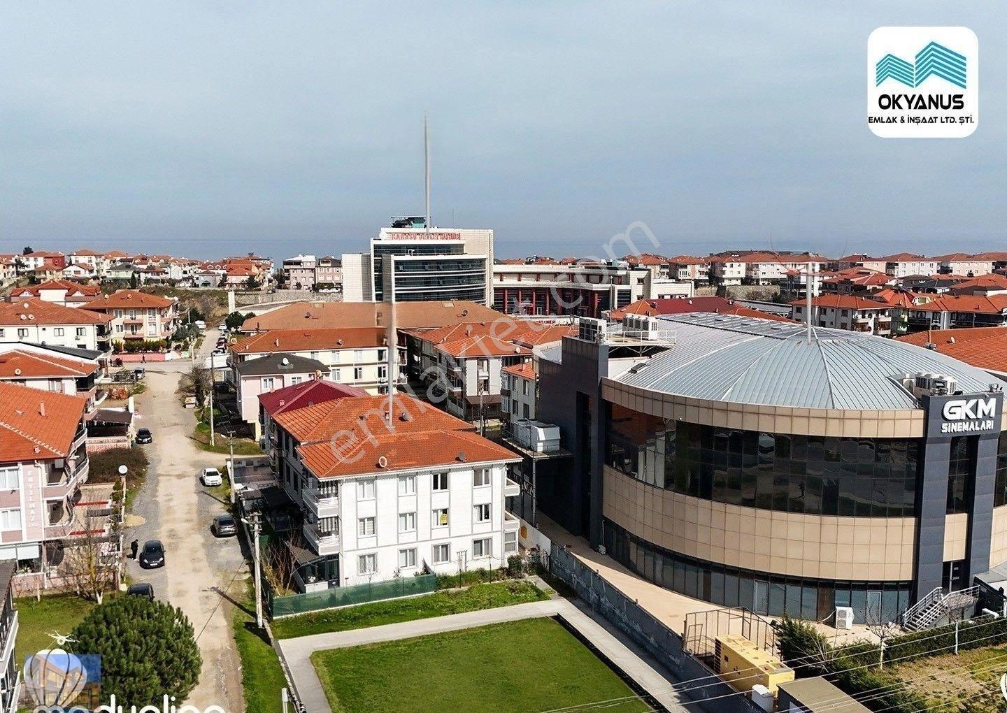 Karasu Akkum'da Plaja, Hastaneye 100 Metre Sıfır Daire !!!
