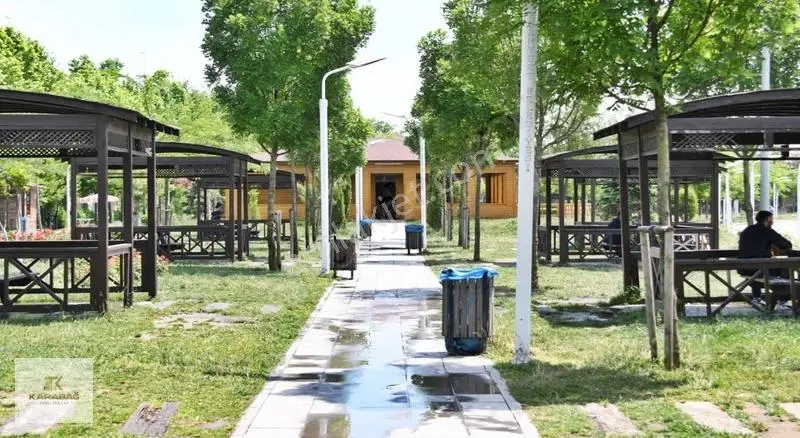 Esenyurt Hürriyet Mah.2+1 90m2 Sığınaklı Düz Giriş 1.720.000 Tl - Görsel 2