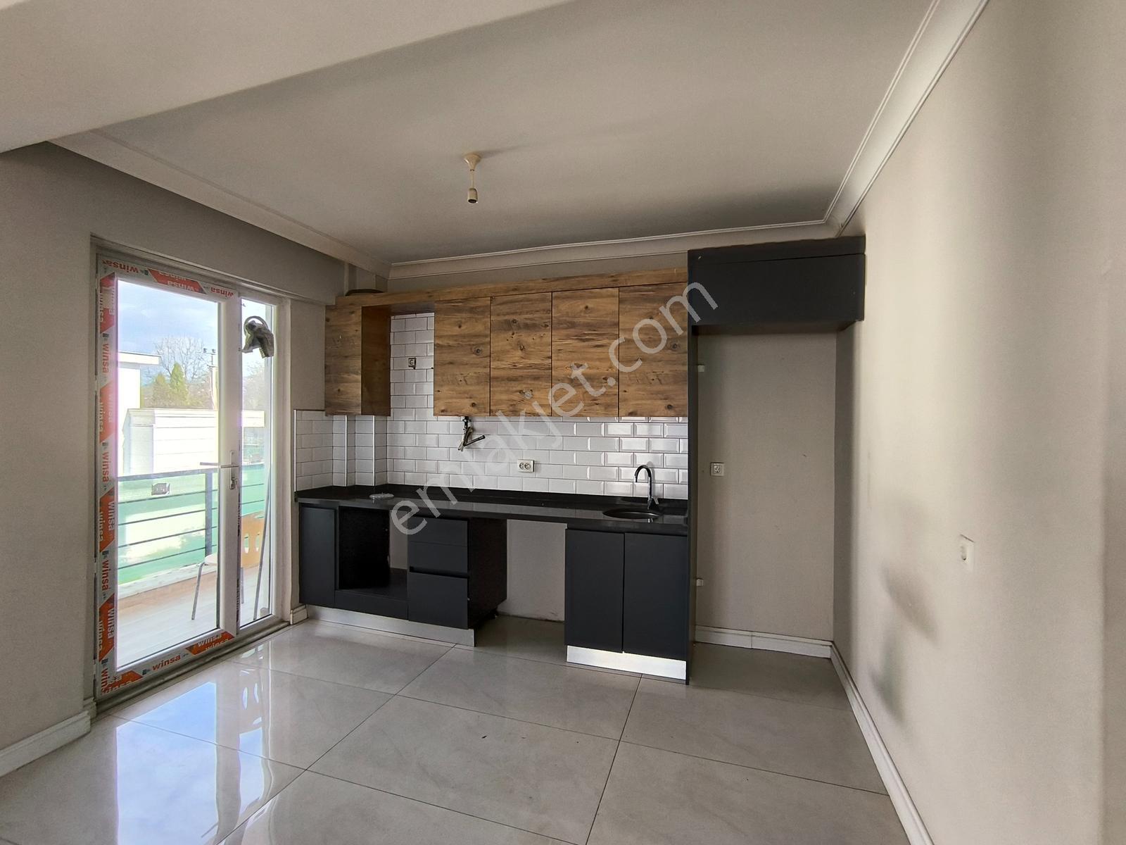 Turyaptan Sapanca İpekyolunda Site İçi 3+1 Arakat Stlk Lüx Daire - Görsel 2
