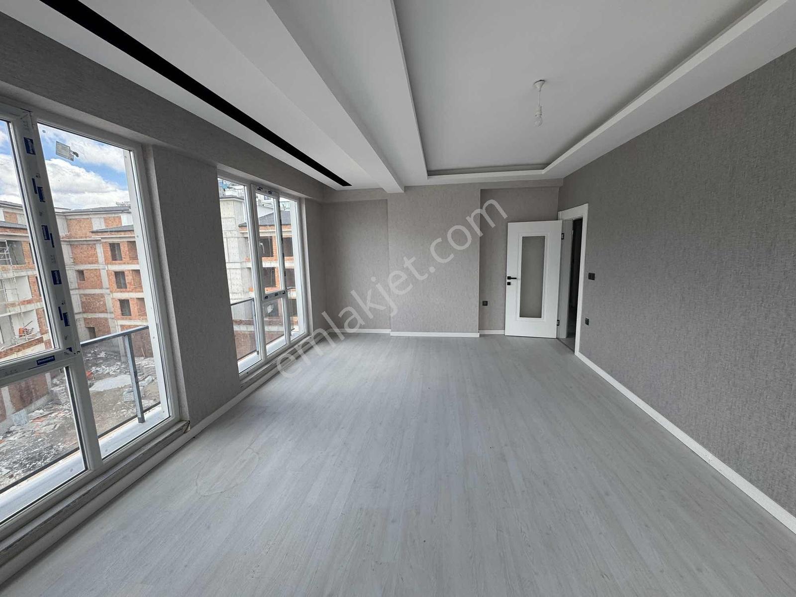 Sağlam Emlaktan Uydukent Selçukluda Satılık Lüks4+1 Daire - Görsel 10