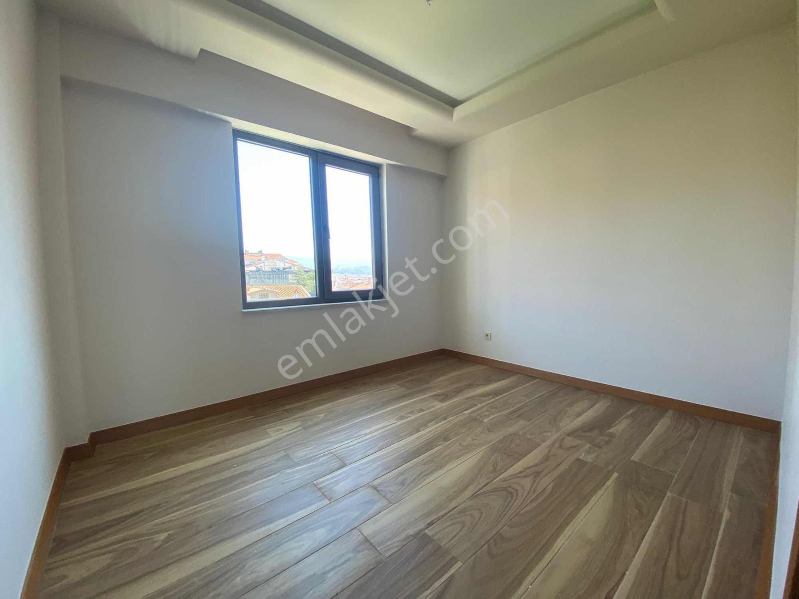 Cevatpaşa Mahallesinde Lüks 3+1 Deniz Manzaralı Daire! - Görsel 12