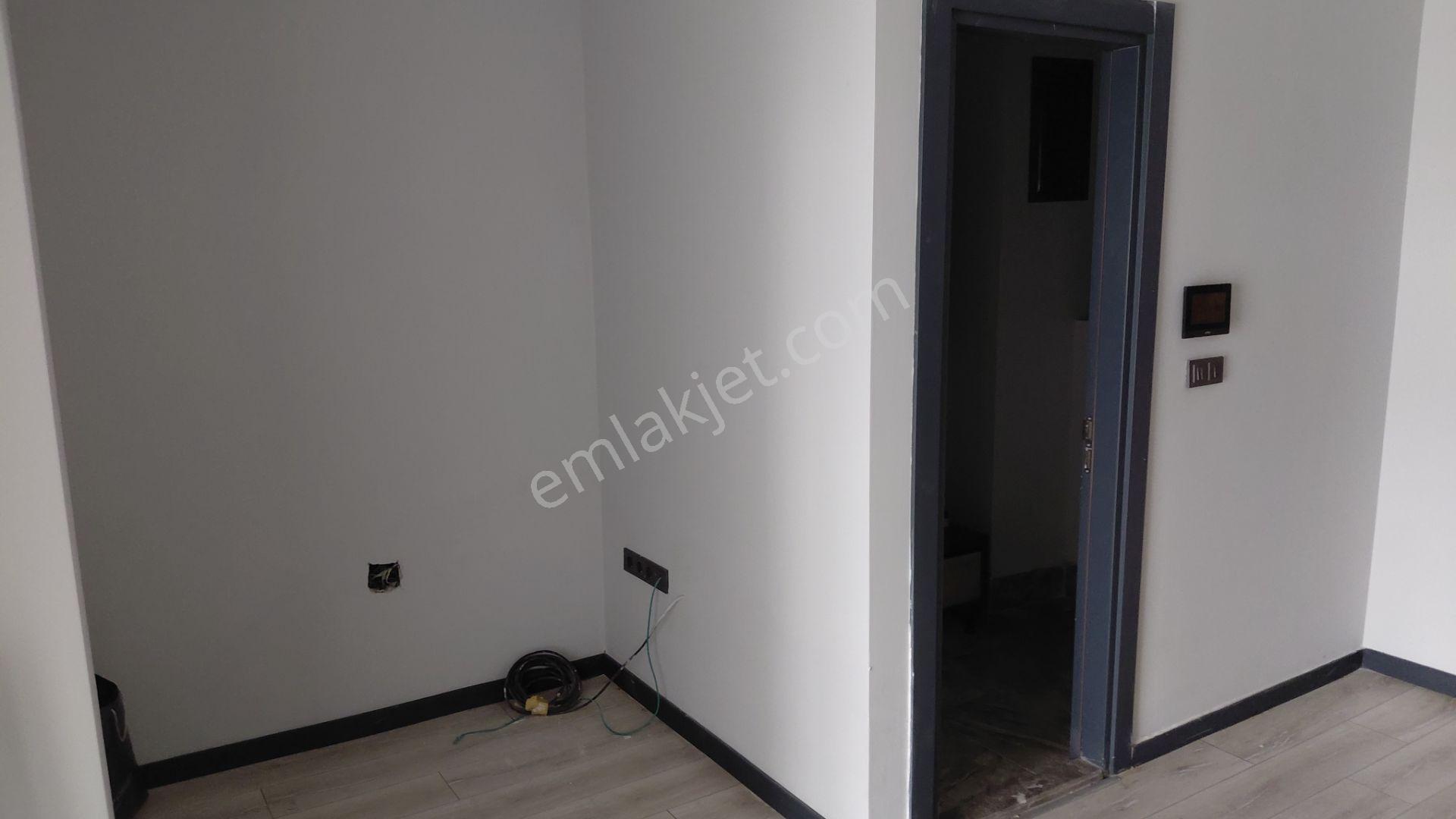 Kuşadası Öztaş Plazada Kiralık Ofis,işyeri - Görsel 7