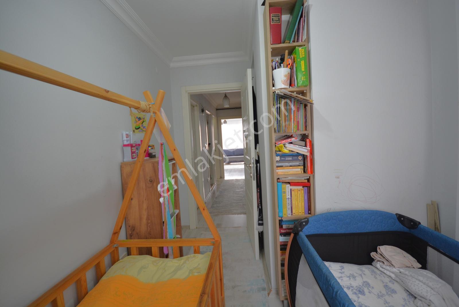 Satılık Merkezde 75 M² Cadde Üzerinde 2+1 Lüks*ara Kat Daire - Görsel 4