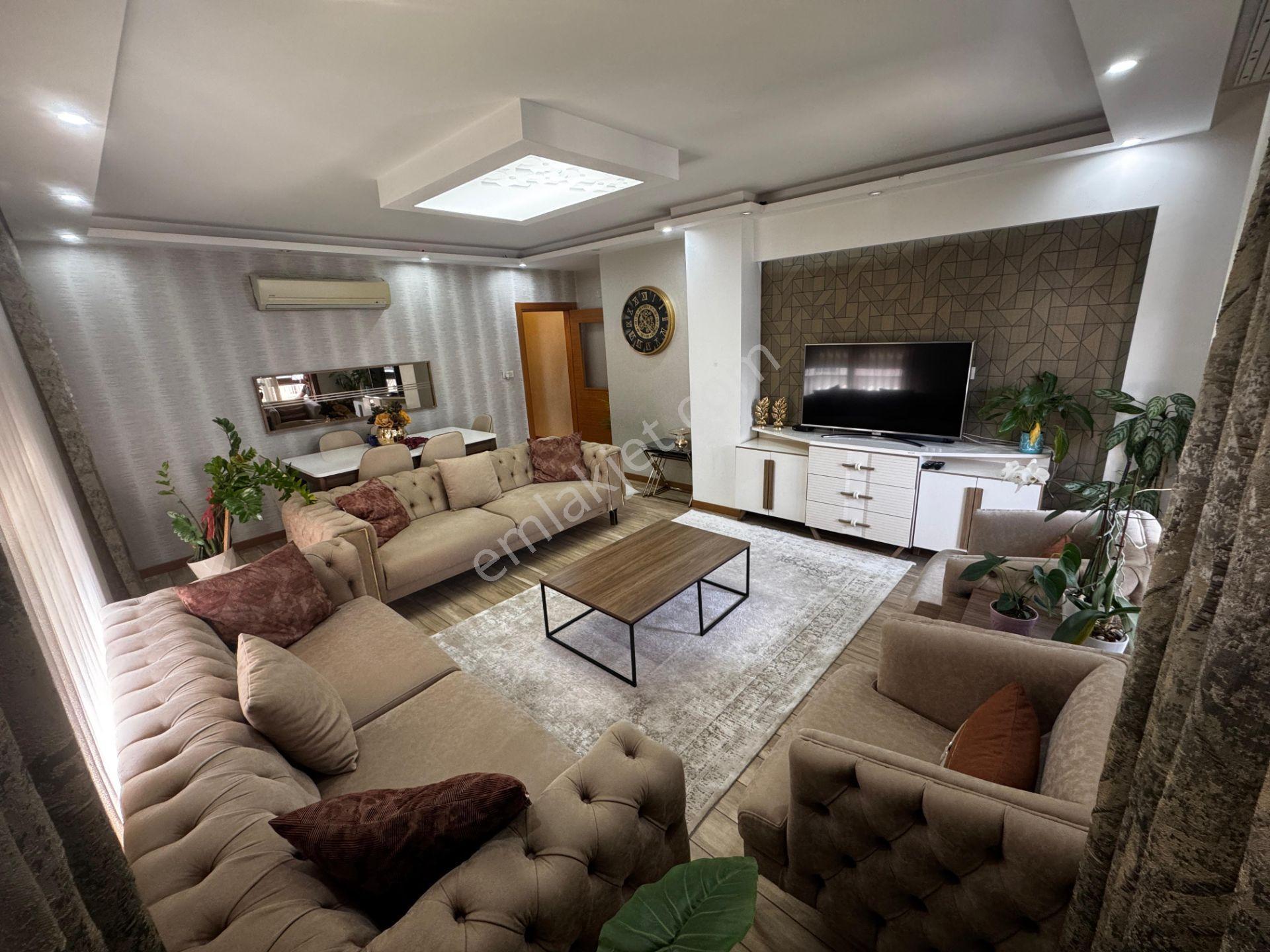 Turgutlu Altay Mahallesi’nde 3+1 140 M2 Lüks Satılık Daire - Görsel 11