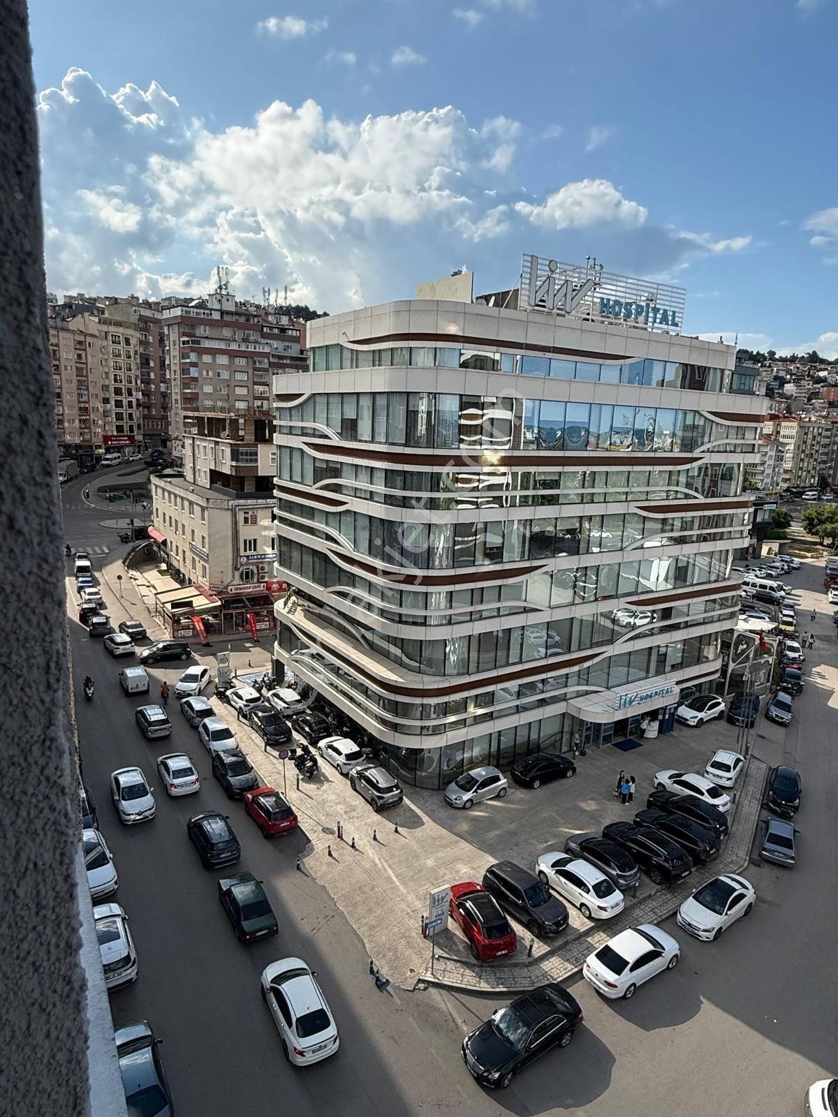 Çamlıcadan Anayolun Hemen Üzerinde Muhteşem Knmda Kiralık Daire - Görsel 13