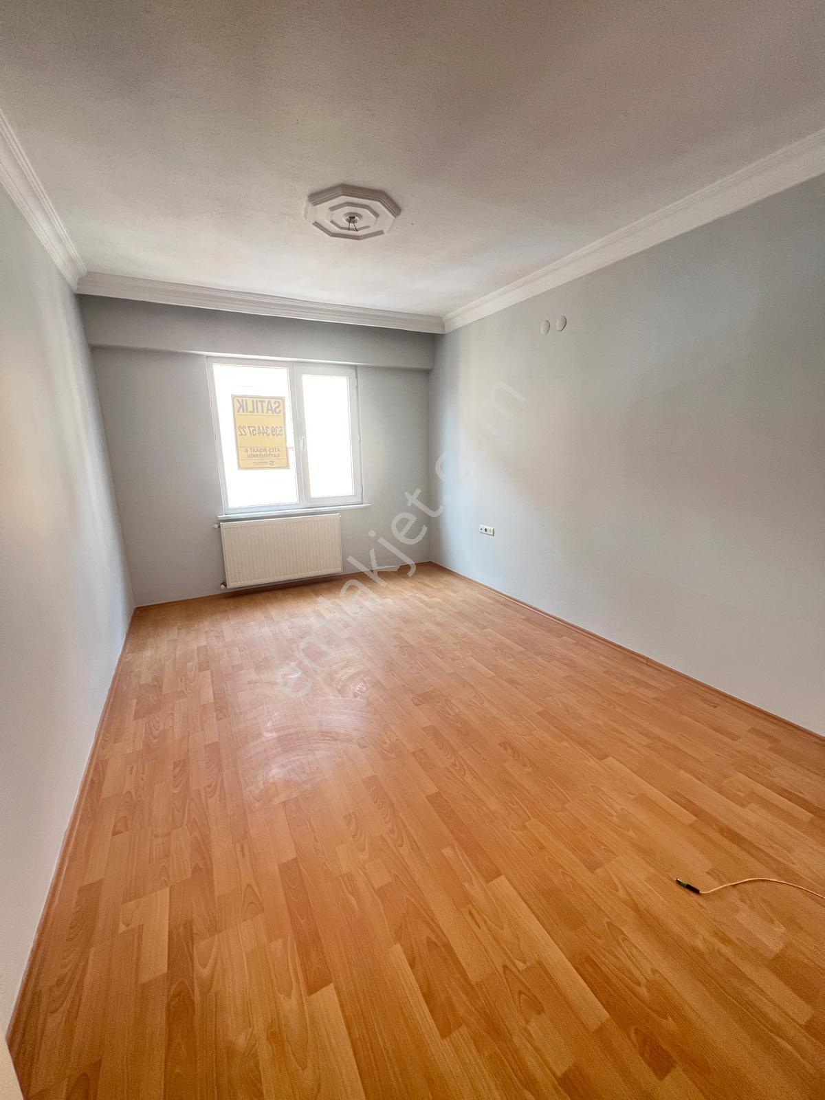 Berrak'tan Onur Market Civarı Masrafsız 3+1/145m2 Satılık Daire - Görsel 7