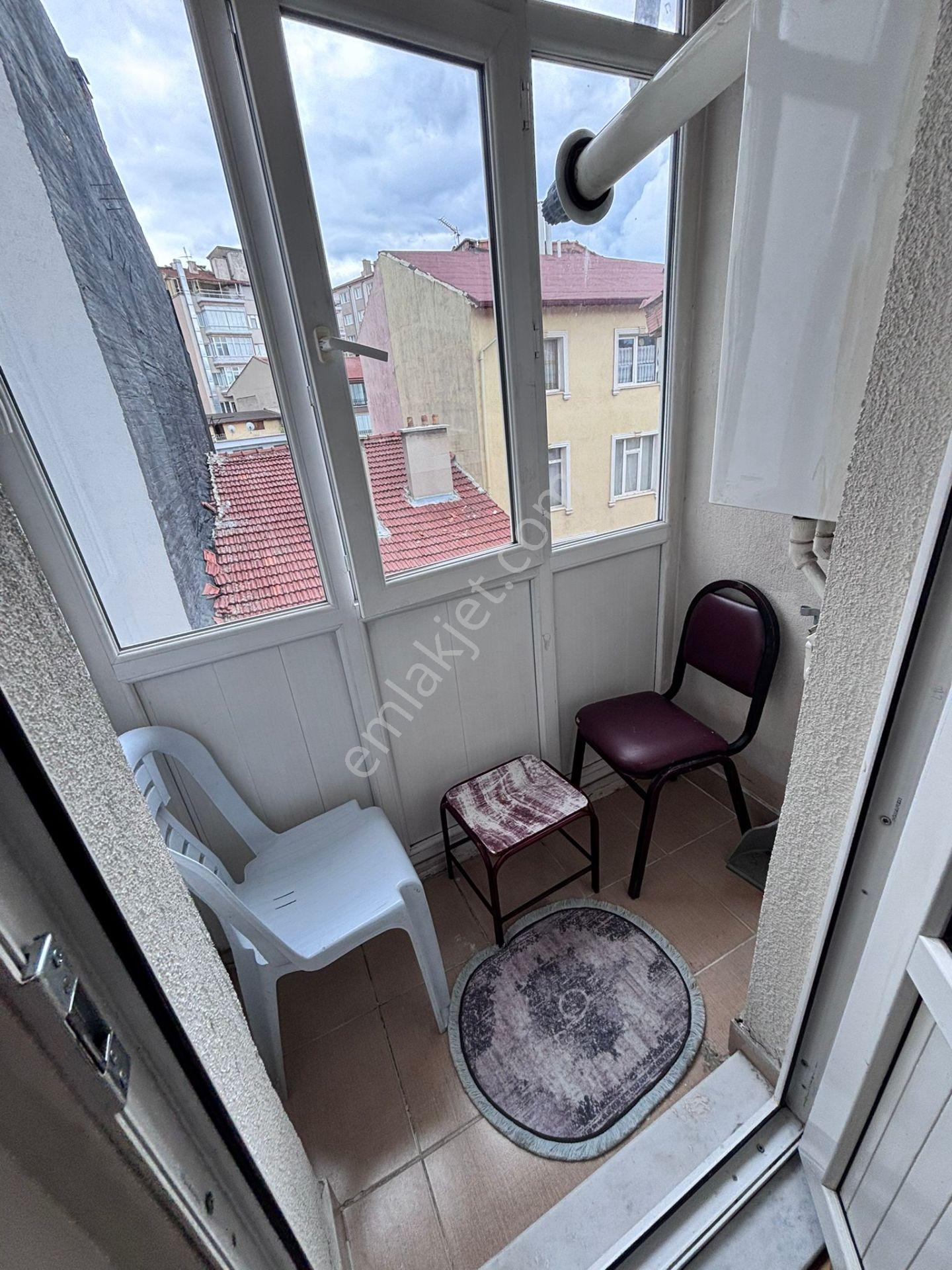 Kütahya Merkezde Kiralık Eşyalı 1+1 - Görsel 13