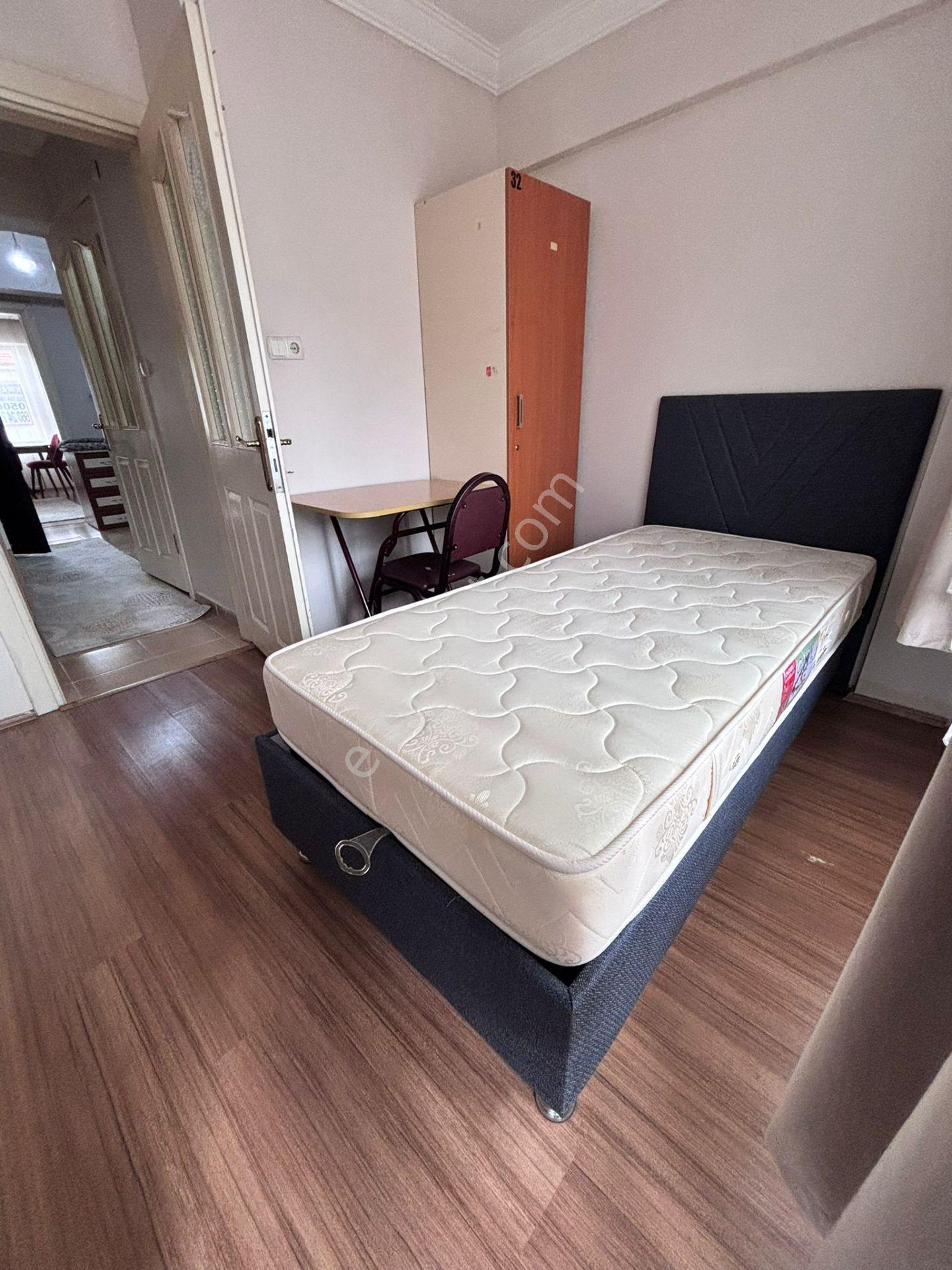 Kütahya Merkezde Kiralık Eşyalı 1+1 - Görsel 14