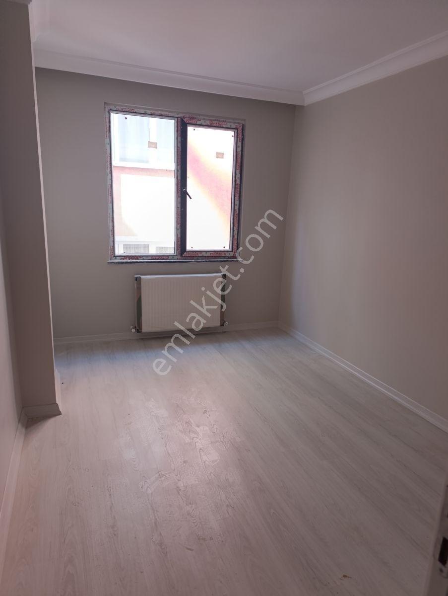 Çeliktepe'de 1+1 Sıfır Kiralık Daire Metro'ya 6-7 Dakika Ara Kat - Görsel 13
