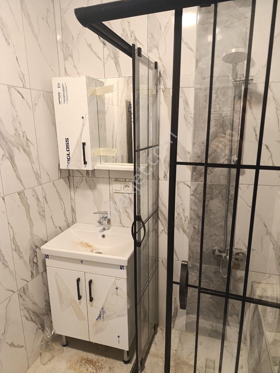 Çeliktepe'de 1+1 Sıfır Kiralık Daire Metro'ya 6-7 Dakika Ara Kat - Görsel 8
