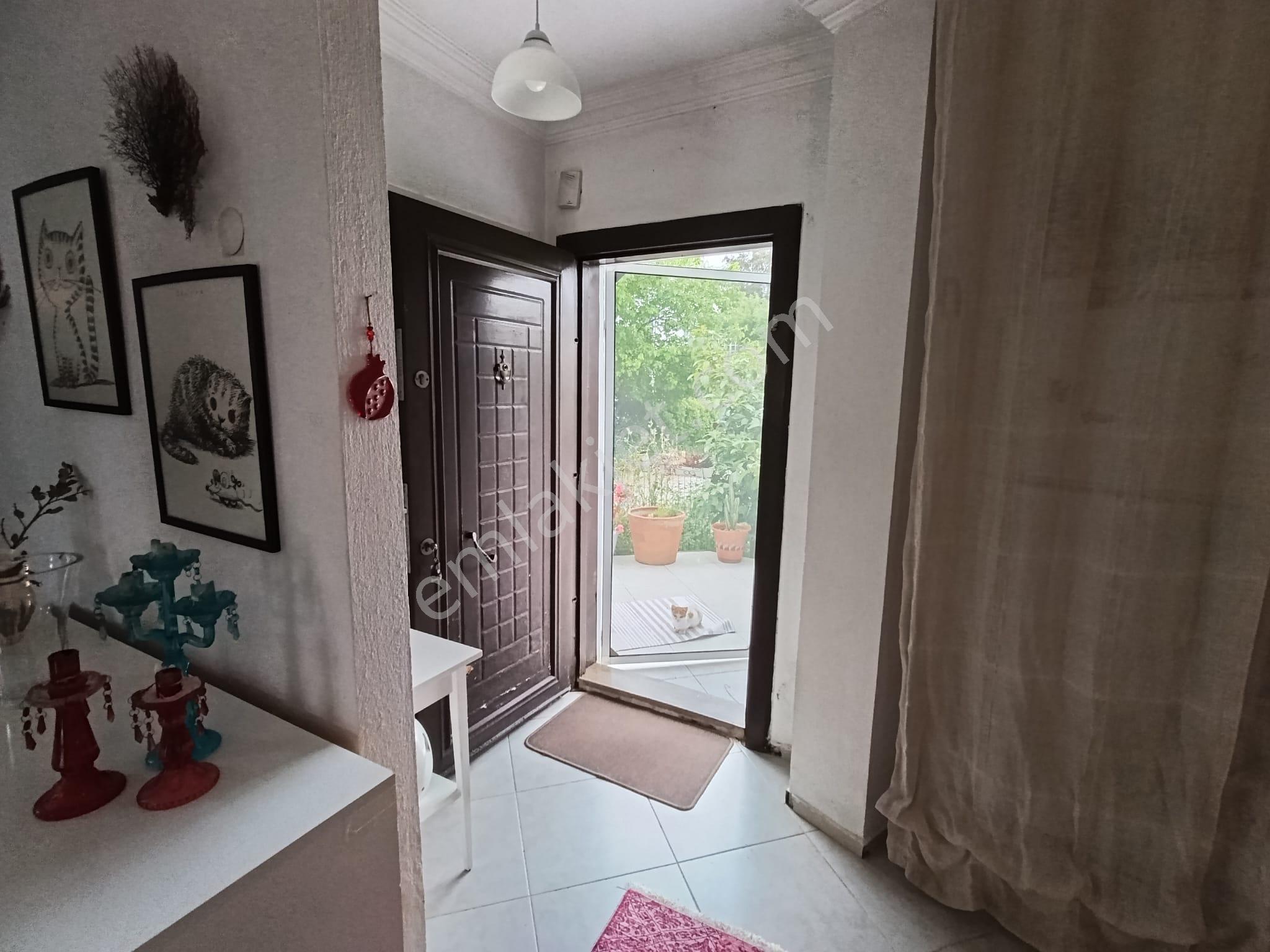 Gümüşlük Merkezde Satılık 2.5+1 Müstakil Bahçeli Villa - Görsel 6