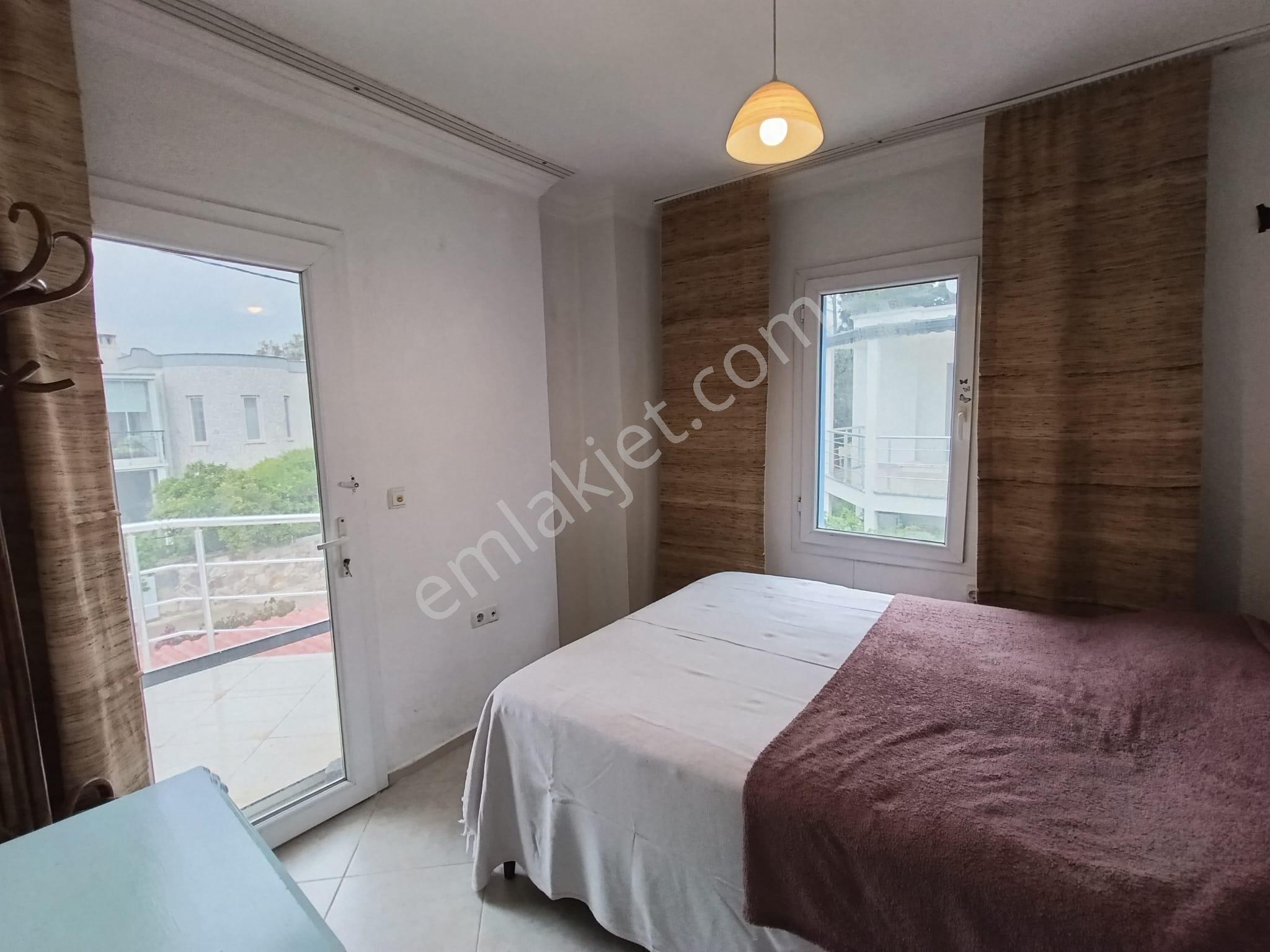 Gümüşlük Merkezde Satılık 2.5+1 Müstakil Bahçeli Villa - Görsel 4