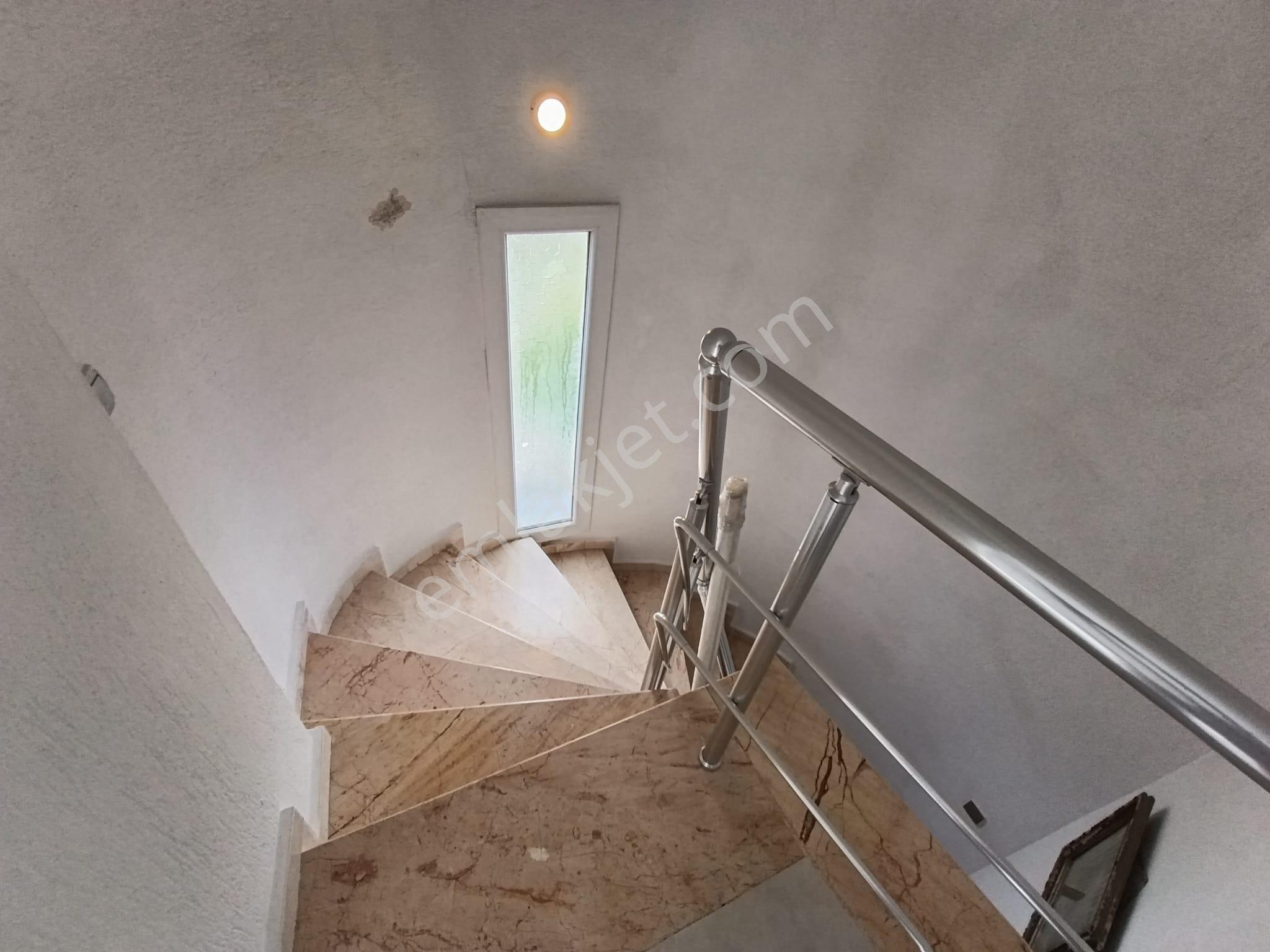 Gümüşlük Merkezde Satılık 2.5+1 Müstakil Bahçeli Villa - Görsel 8