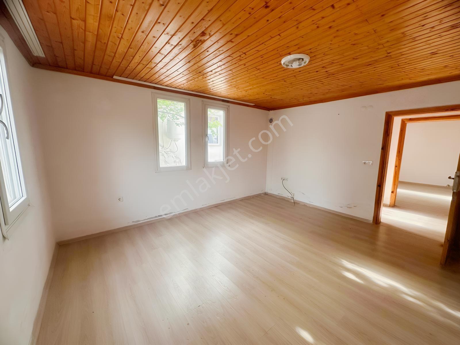 Foça Yenibağarası Mah. Kiralık 2+1 Müstakil Ev - Görsel 22