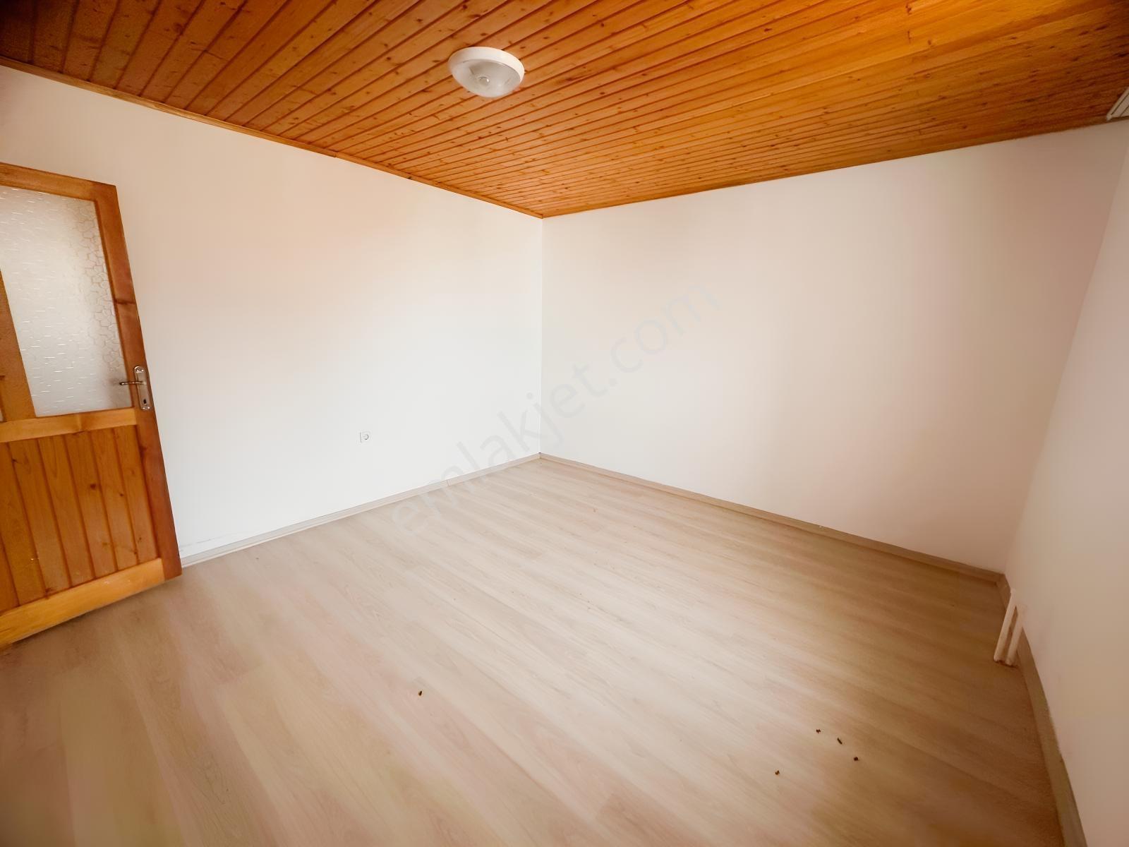 Foça Yenibağarası Mah. Kiralık 2+1 Müstakil Ev - Görsel 27