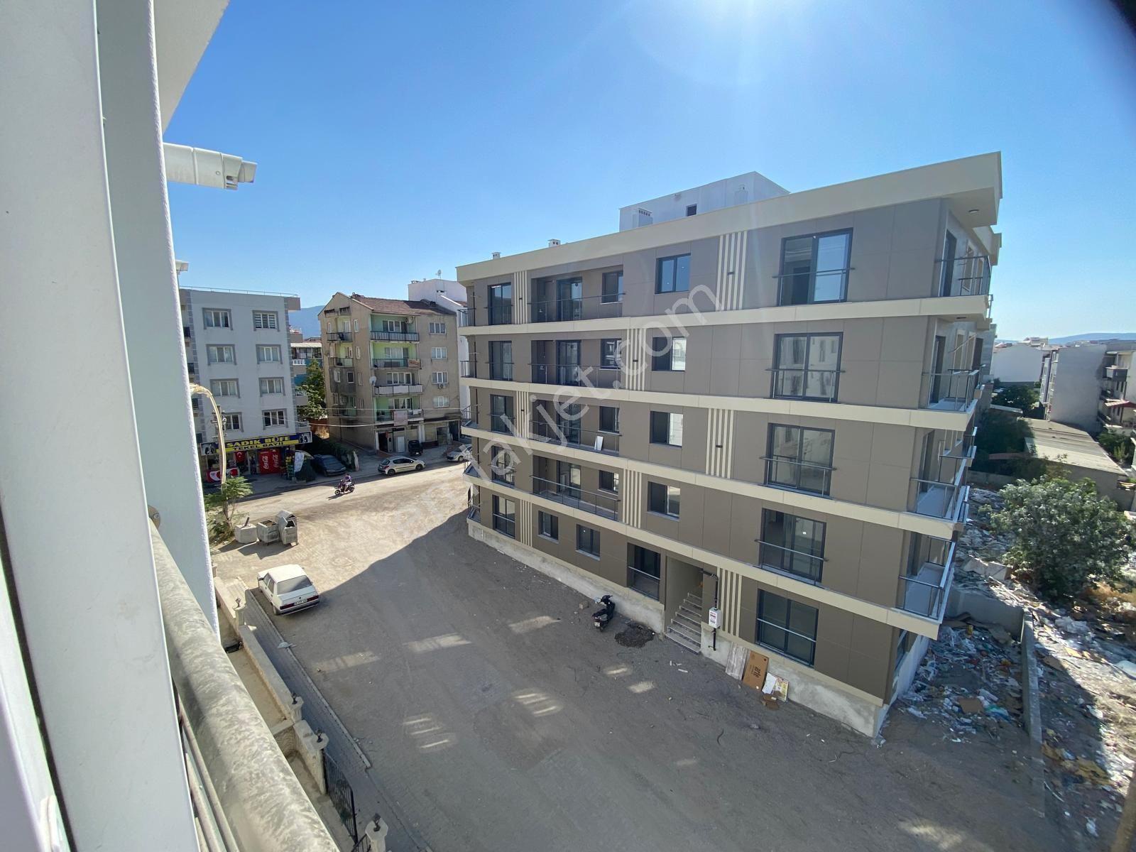 Uzun Emlak'tan Muradiye'de Cumhuriyet İöo Yanı 1+1 Loft Daire - Görsel 31