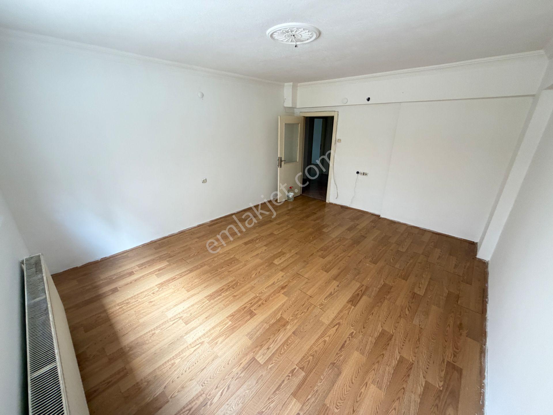 Sincan Selçuklu Mah Salon Bağımsız Merkezi Konumda Satılık 3+1 - Görsel 12