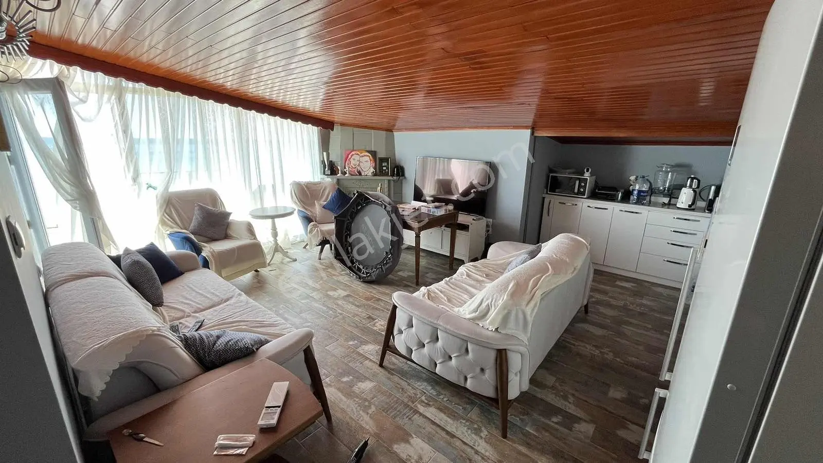 Silivri Semizkum'da Eşsiz Konumlu Denize Sıfır Triplex Villa - Görsel 15