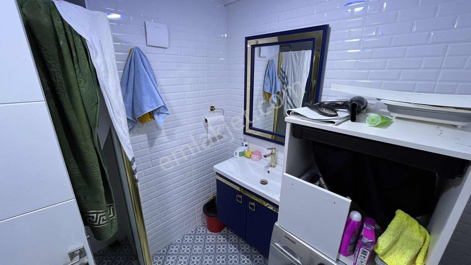 Silivri Semizkum'da Eşsiz Konumlu Denize Sıfır Triplex Villa - Görsel 29