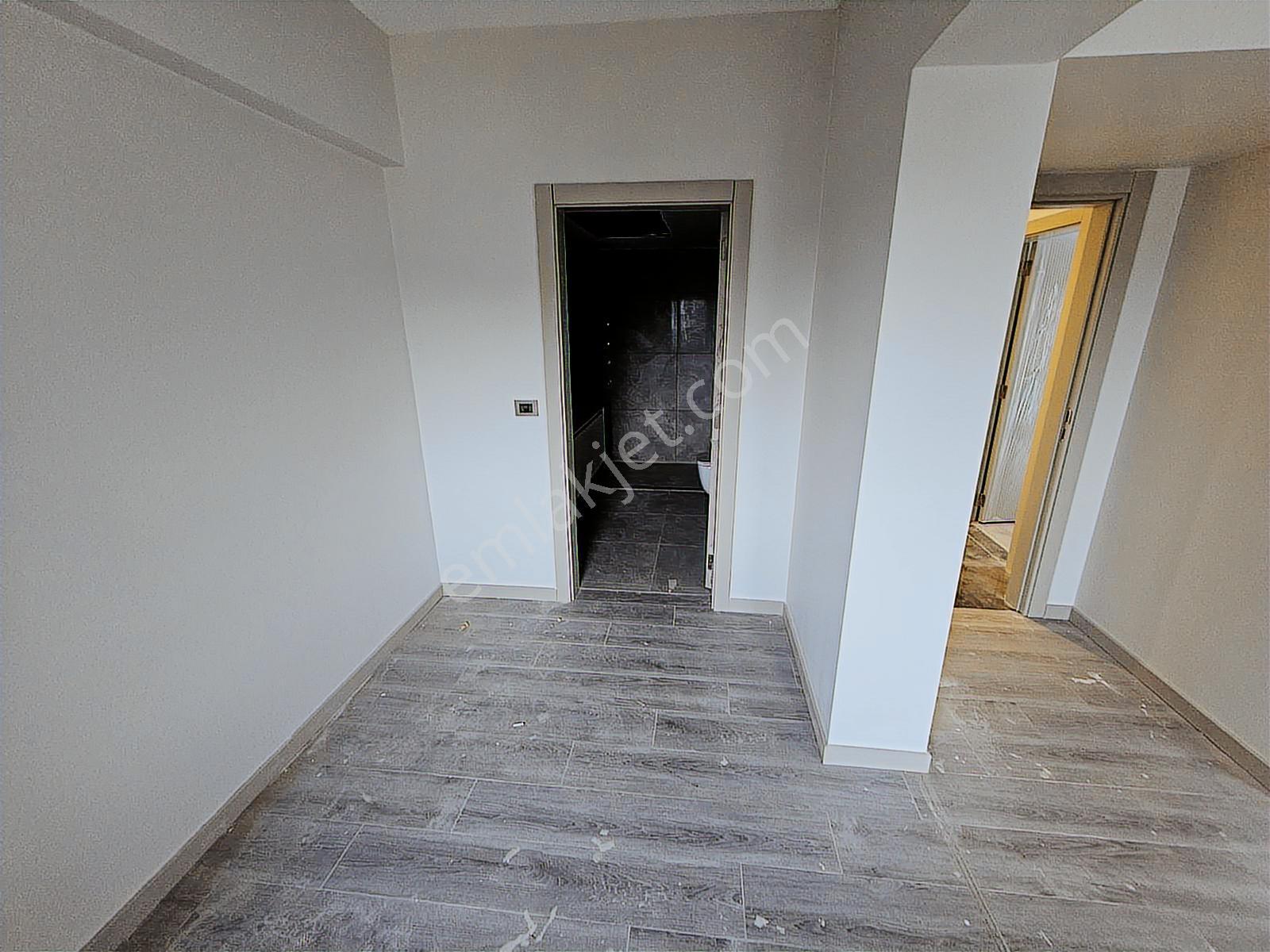 Servergazi Mah 4,5+1 Havuzlu Site İçi Sıfır Satılık Yalı Dairesi - Görsel 8