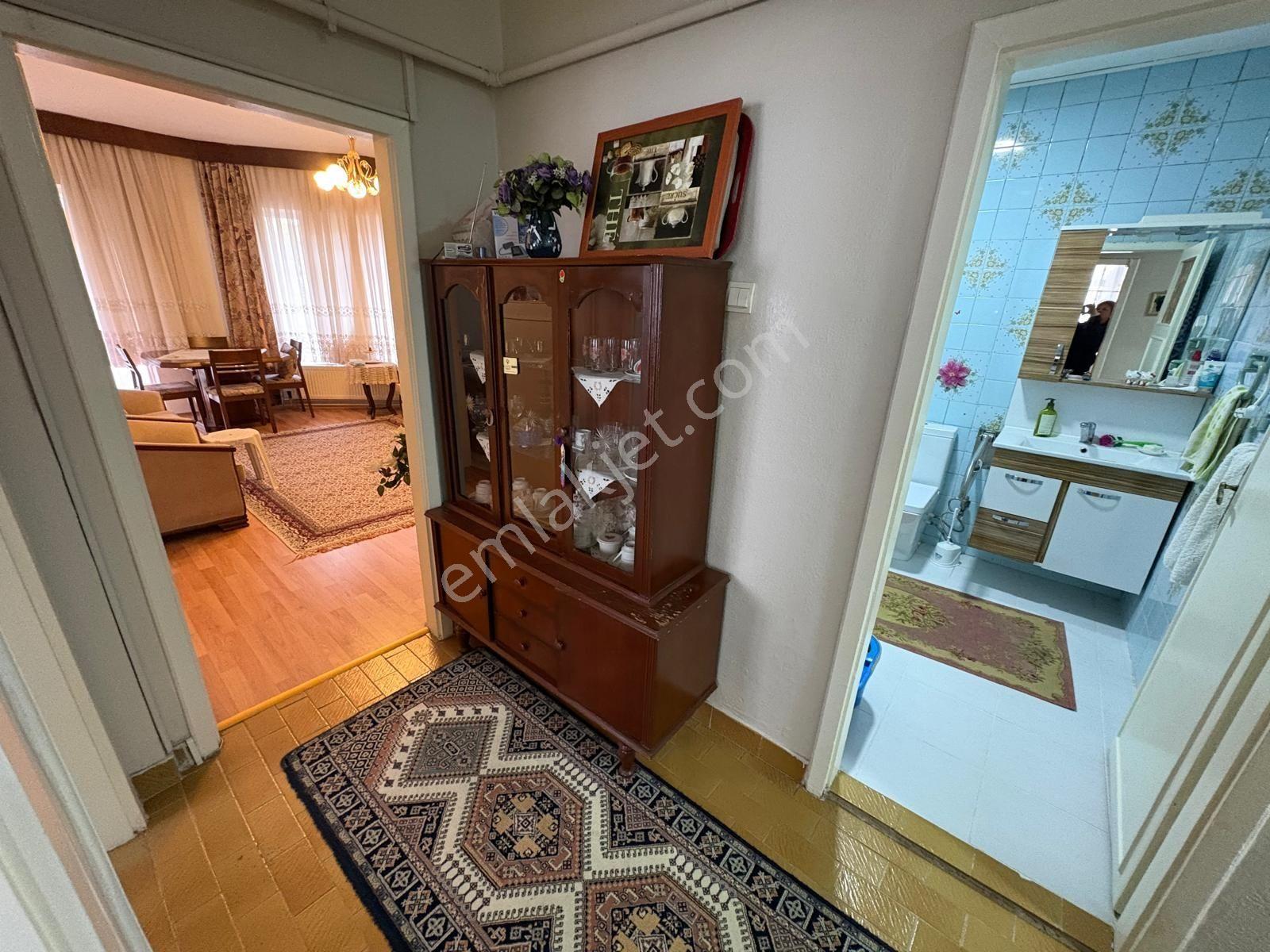 Büyükesat Saniye Sokakta Kombili,ön Cephe Büro Ofise Uygun 3+1 - Görsel 38
