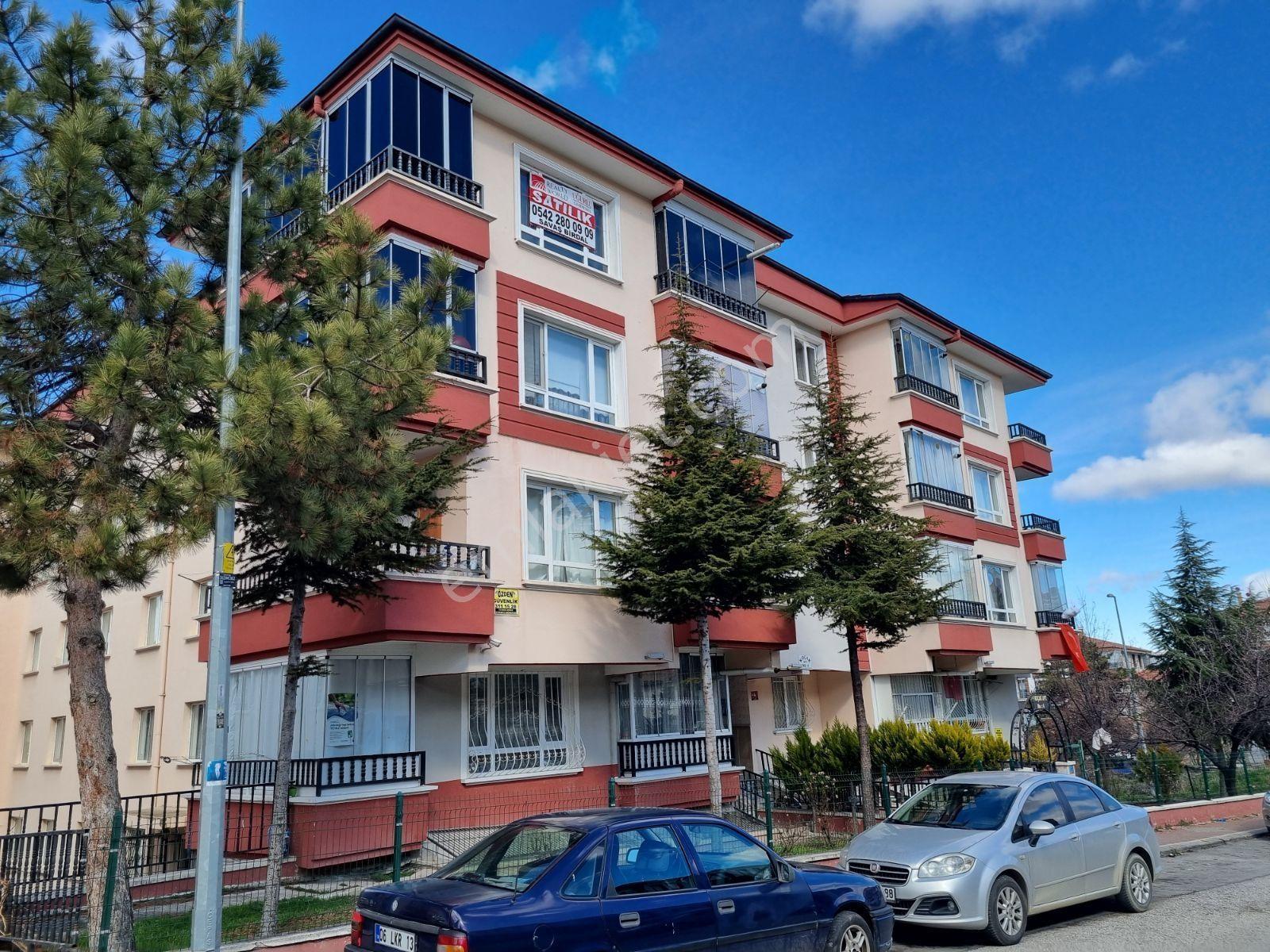 İçi Sıfır Lüks Yapılı 3+1 Katta Önü Açık Ferah Daire - Görsel 15