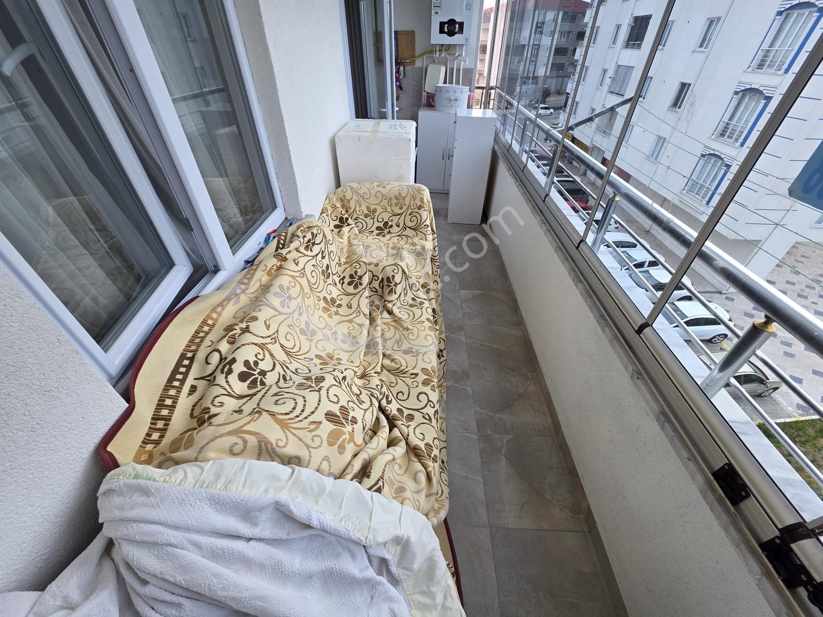 Hatip Mah.caddeye 2.parsel 3+1 135m2 İskanlı Satılık Daire - Görsel 2