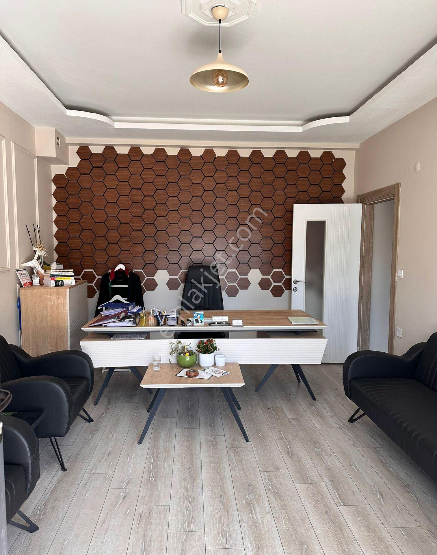 Çiftlikköy Belediye Yanı 2+1 Kapalı Otoparklı Satılık Daire - Görsel 17