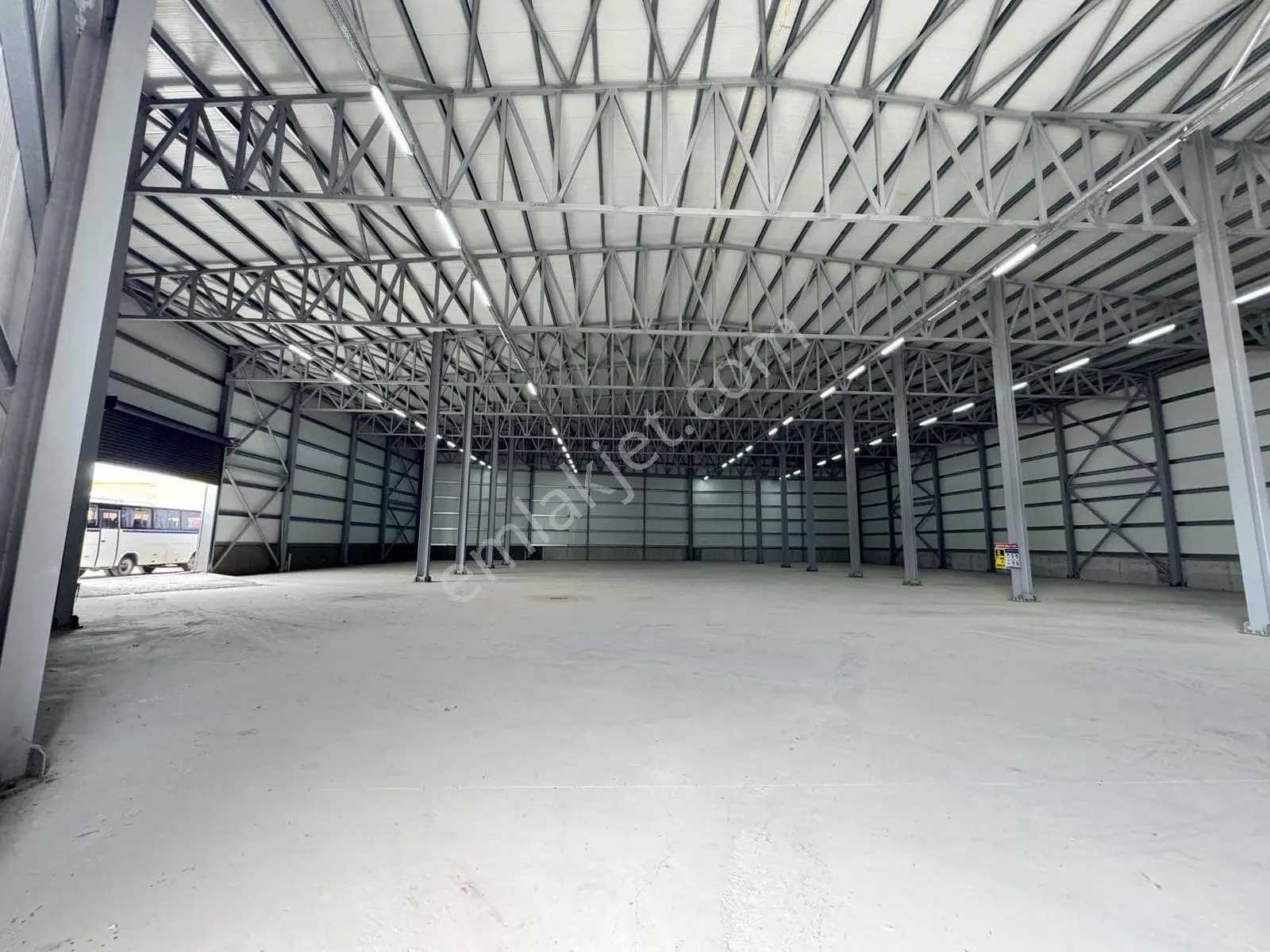 Bursadabul'dan Yalıntaş Sanayi De Kiralık İş Yeri ,depo 2.300m2 - Görsel 4
