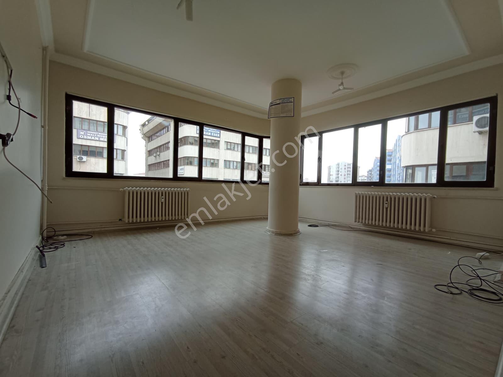 Nüve İş Merkezinde Kiralık Ofis - Görsel 7