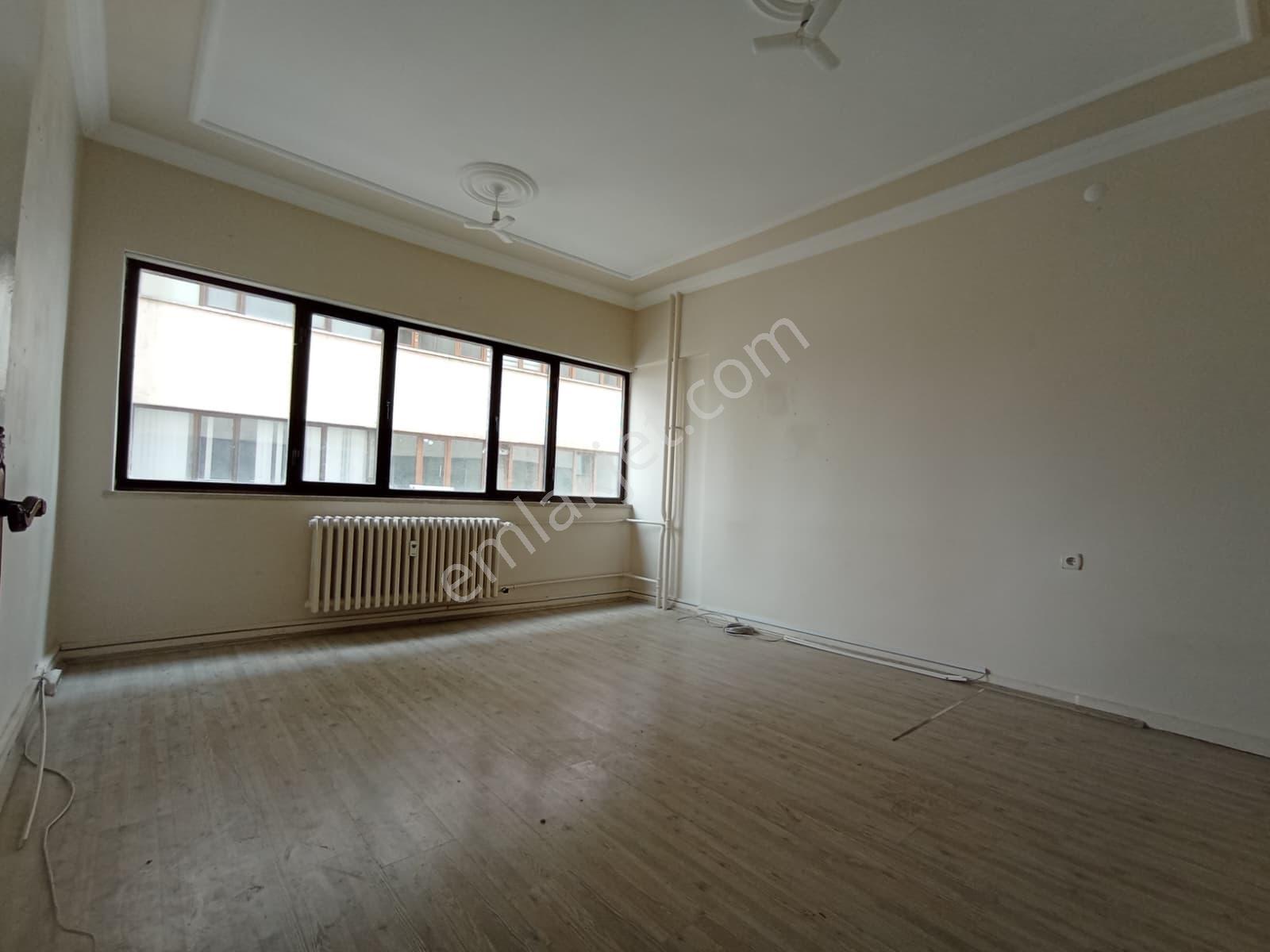 Nüve İş Merkezinde Kiralık Ofis - Görsel 6