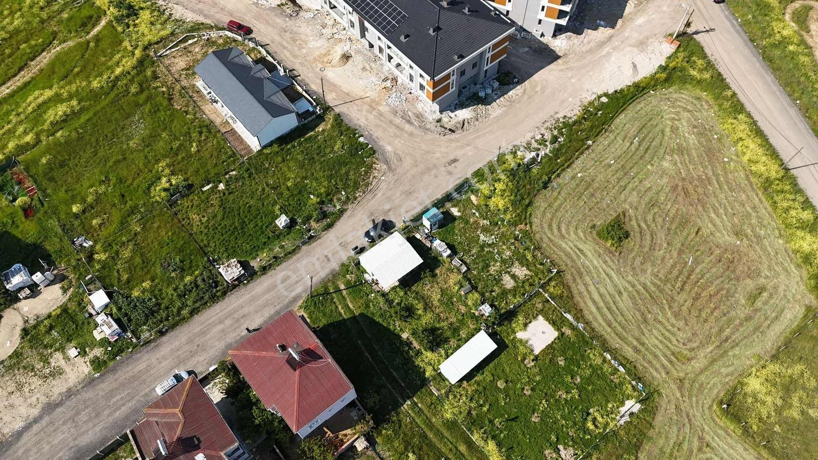 Yükselişte Olan Bölgede Yola Cephe Fırsat Satılık Arsa - Görsel 2