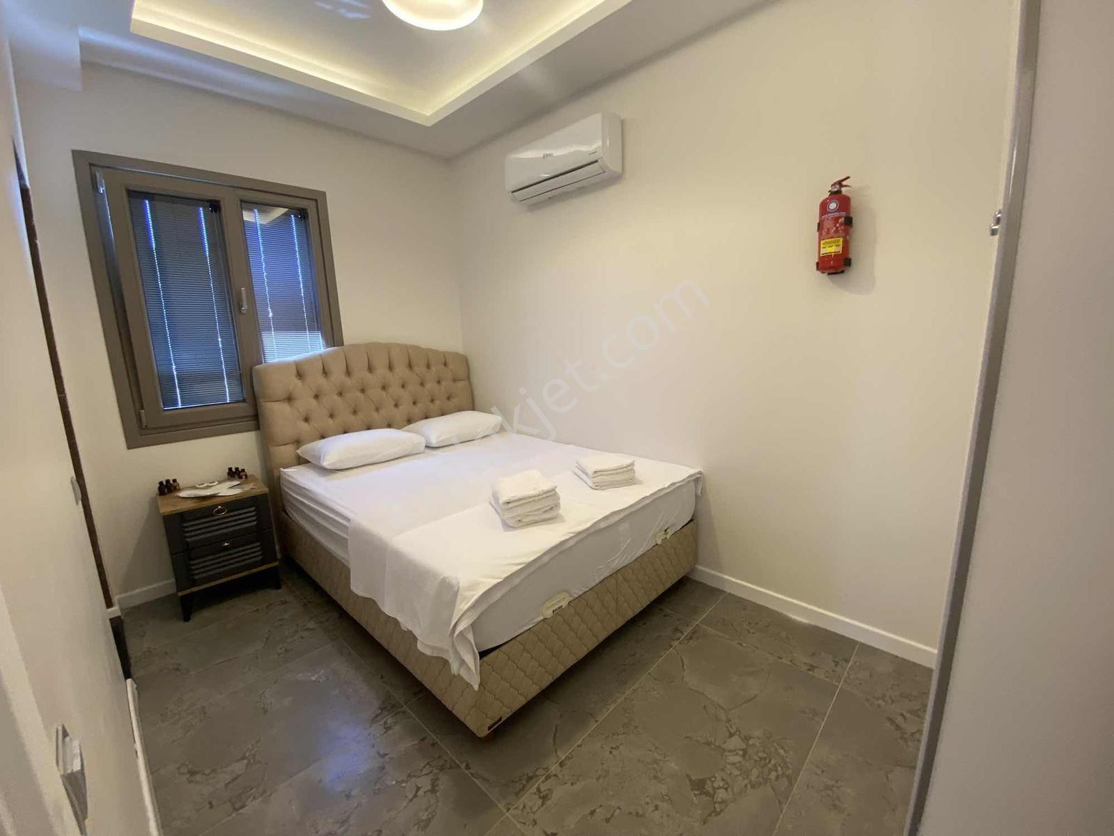 Ömer İnan Remax Hür Göl Mah. 4+1 Satılık Havuzlu Villa - Görsel 14