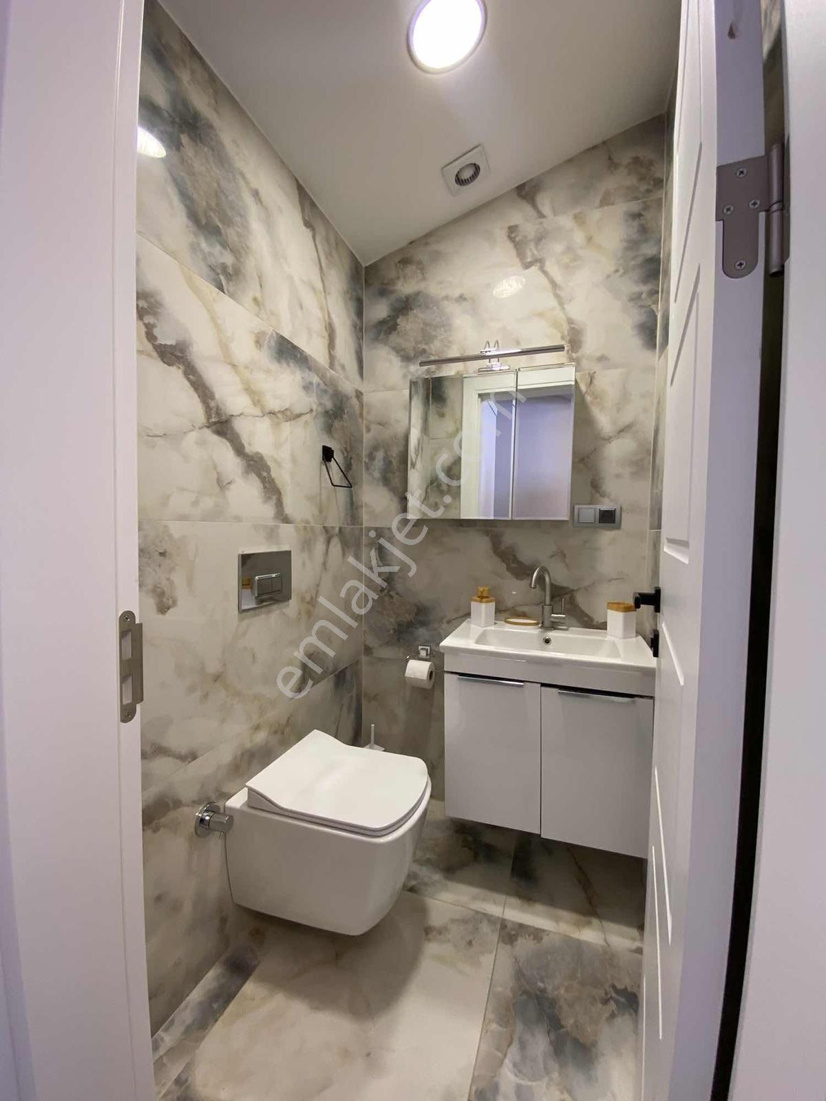Ömer İnan Remax Hür Göl Mah. 4+1 Satılık Havuzlu Villa - Görsel 31