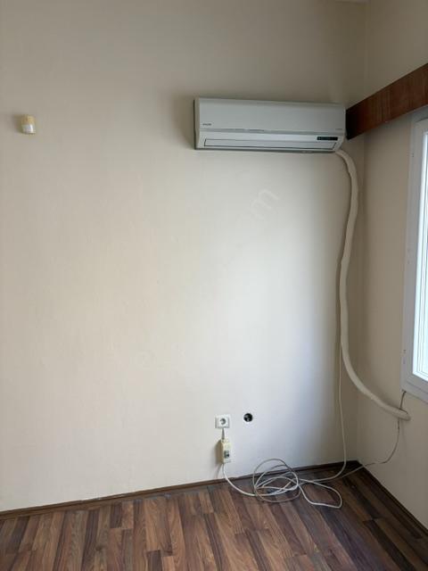 Bornova Süvari Caddesi Yakını Merkezi Geniş 3+2 Kiralık Daire - Görsel 11