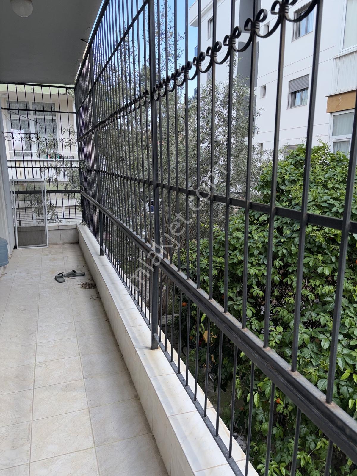 Bornova Süvari Caddesi Yakını Merkezi Geniş 3+2 Kiralık Daire - Görsel 2