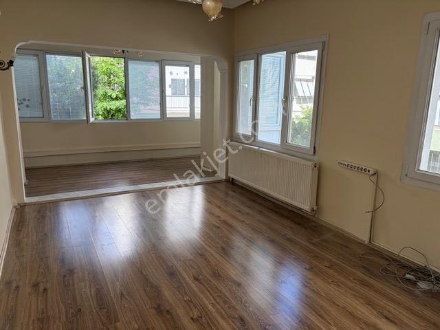 Bornova Süvari Caddesi Yakını Merkezi Geniş 3+2 Kiralık Daire - Görsel 16